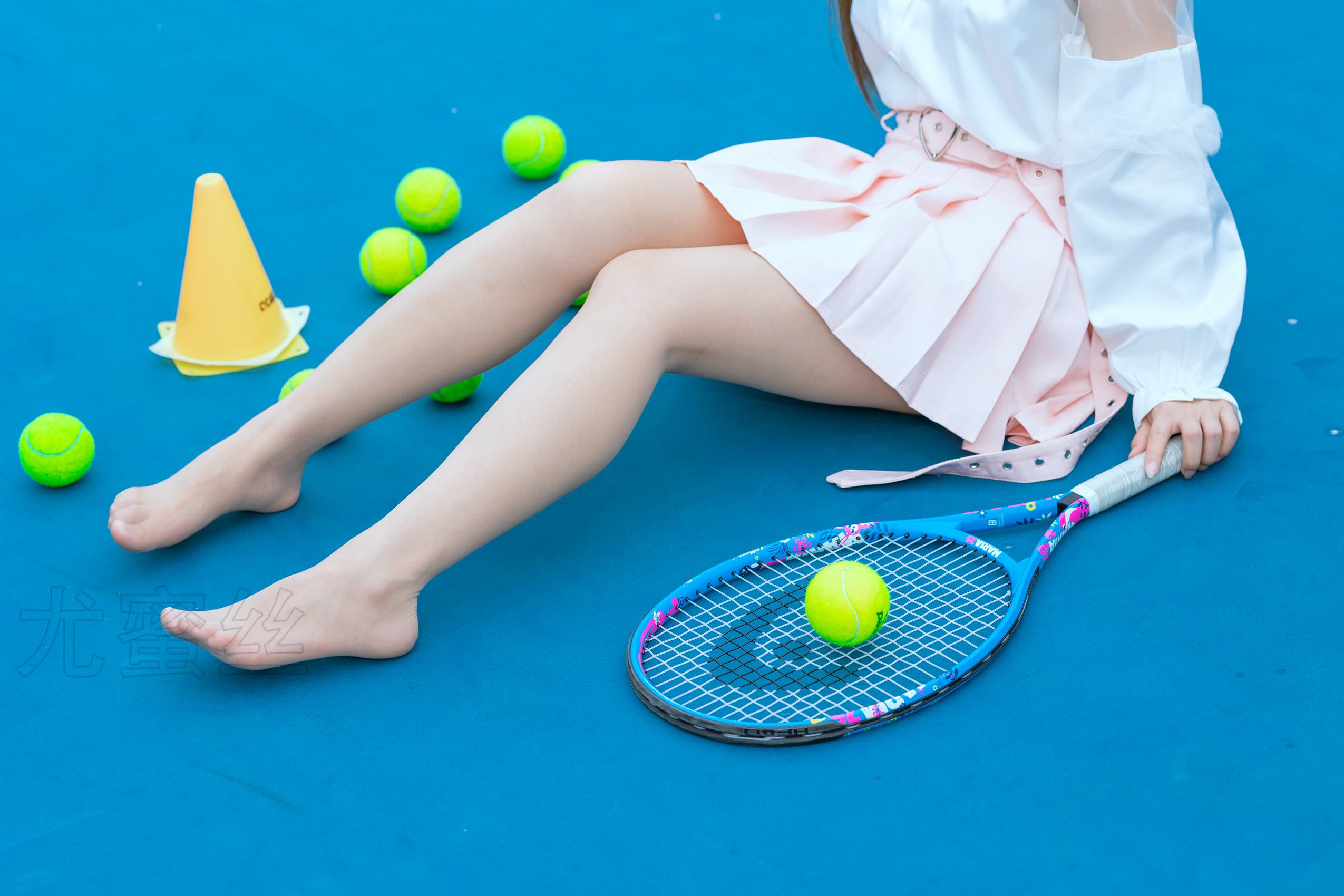 图片[31]-尤蜜丝  穿搭推广展示图集 黑丝肉丝对对碰[75P] – 速更版-美库