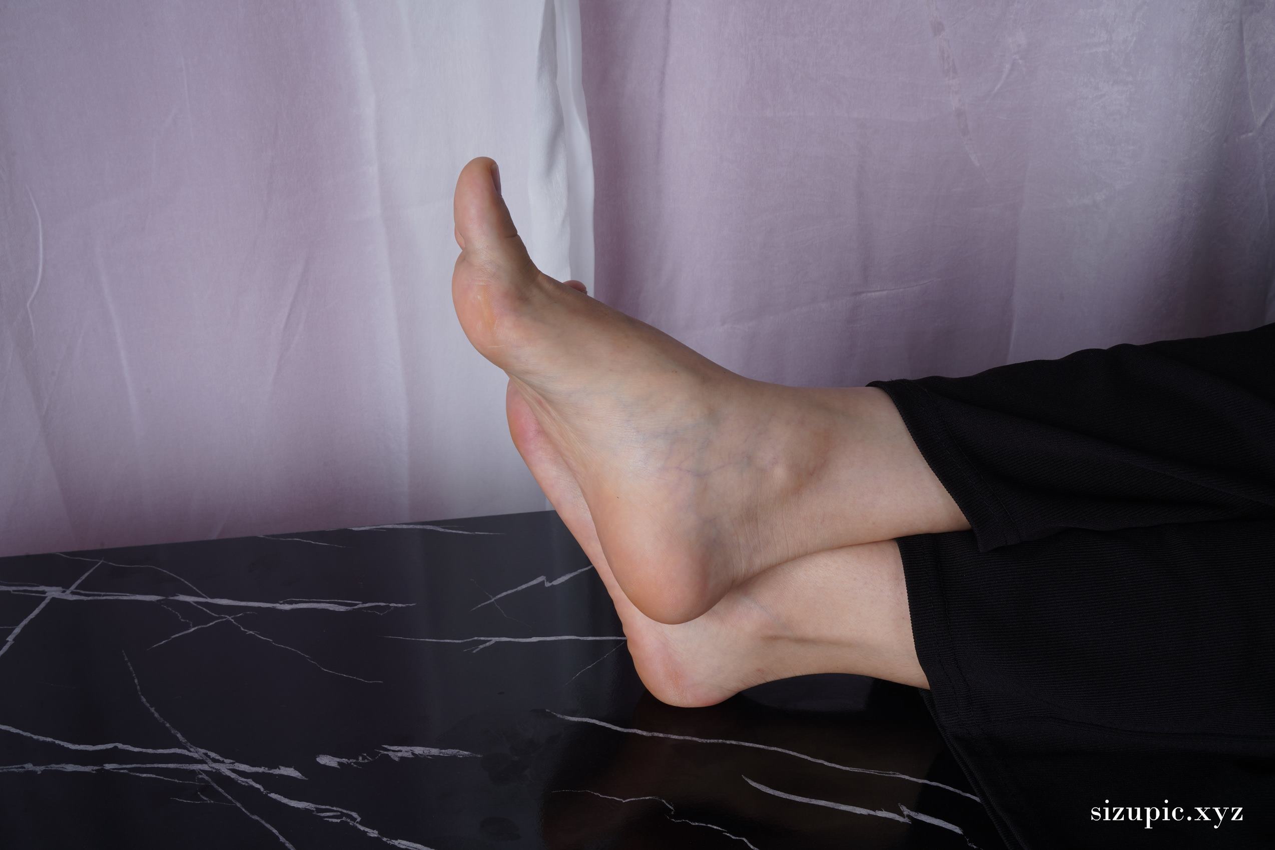 图片[26]-Pary摄影 NO.139 新模燕玲首次拍照就能大方展示美脚[100P] – 速更版-美库