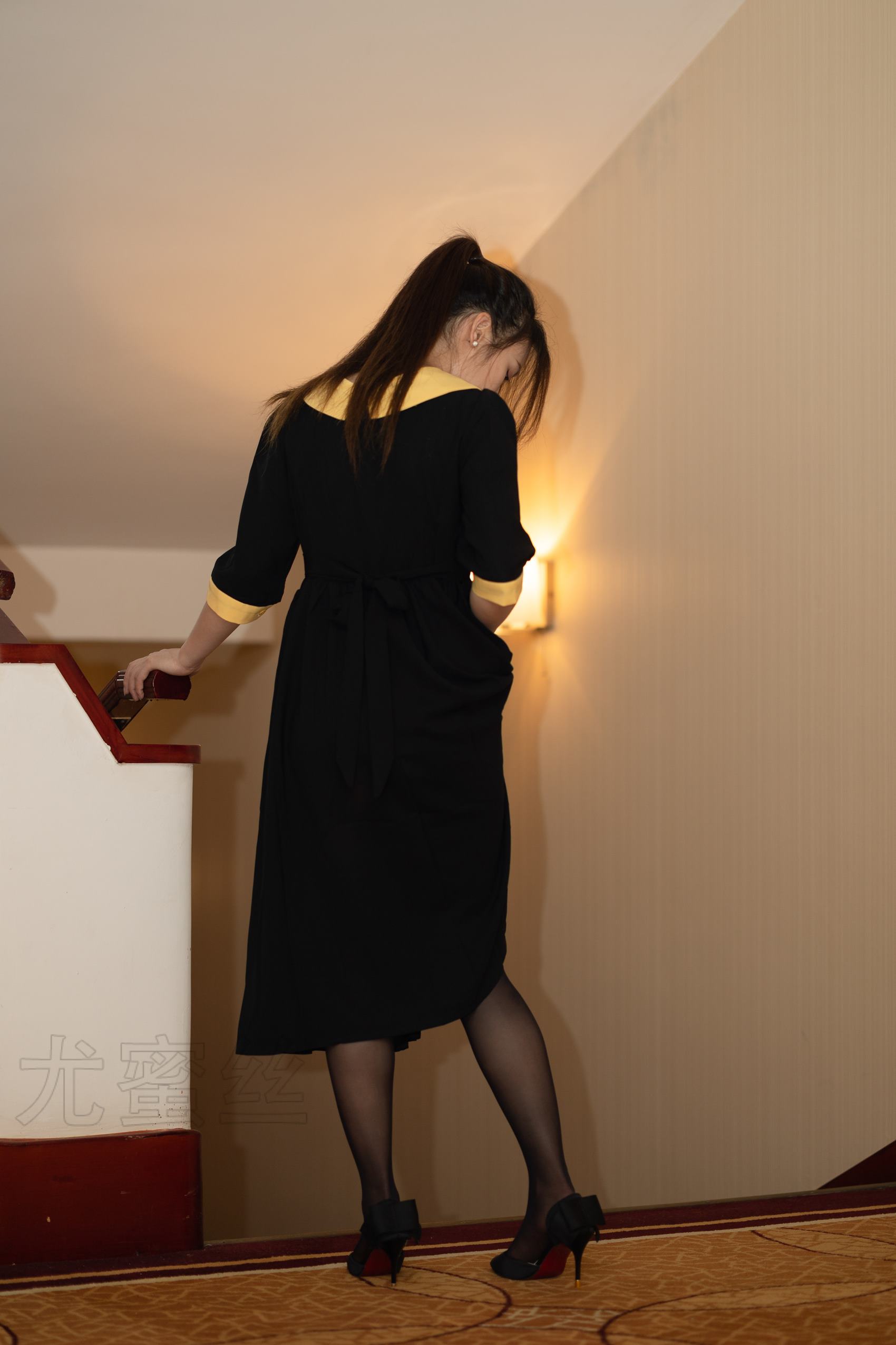 图片[62]-尤蜜丝  穿搭推广展示图集 黑丝肉丝对对碰[75P] – 速更版-美库