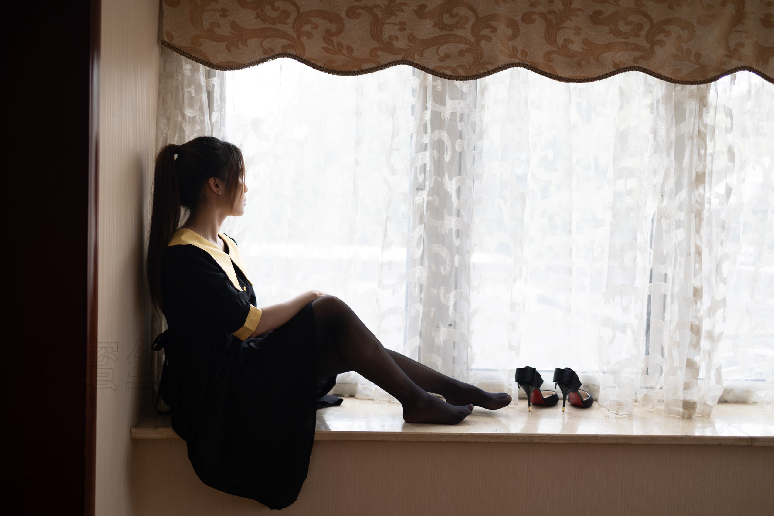 图片[73]-尤蜜丝  穿搭推广展示图集 黑丝肉丝对对碰[75P] – 速更版-美库