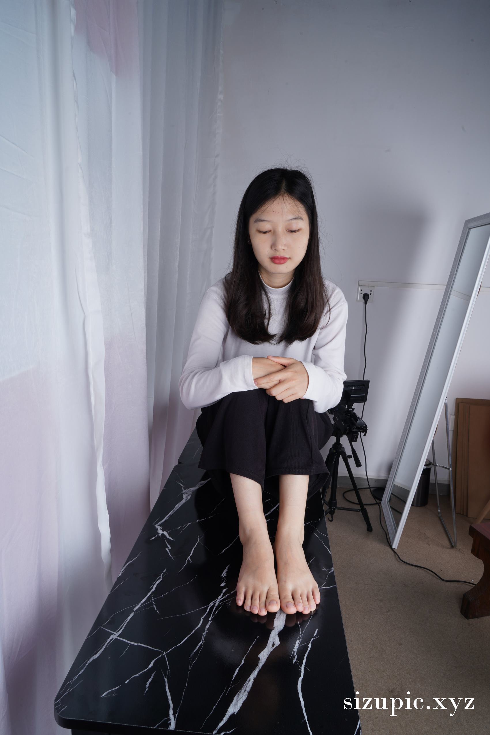 图片[61]-Pary摄影 NO.139 新模燕玲首次拍照就能大方展示美脚[100P] – 速更版-美库