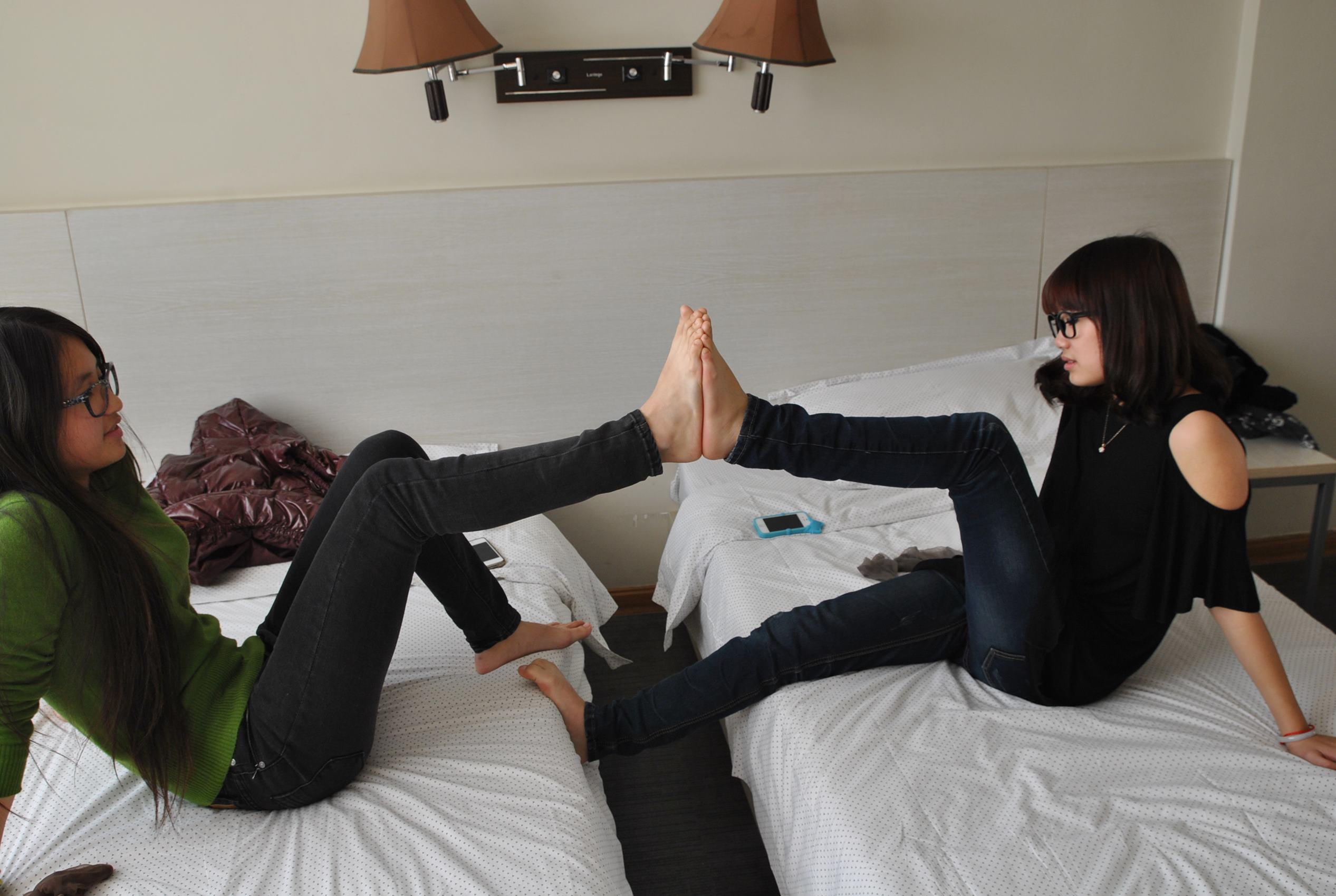 图片[56]-自由摄影 No.163 两个清纯的大学生在脚斗 [96P] – 速更版-美库