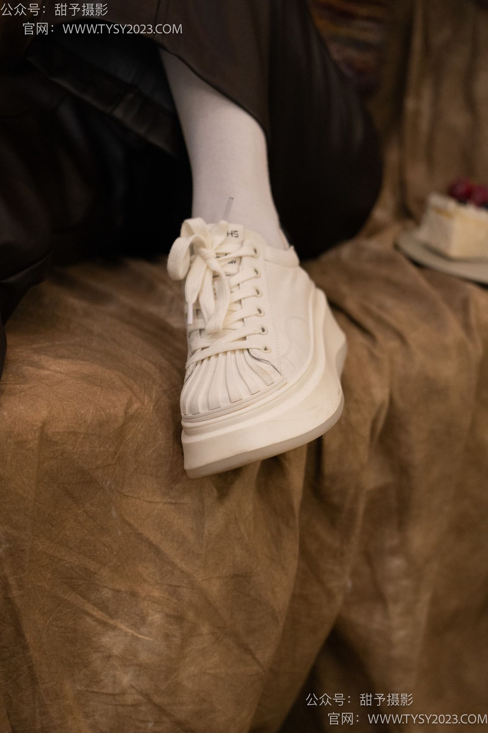 图片[11]-甜予摄影 NO.005 齐齐-板鞋、白棉袜、裸足[122P] – 速更版-美库