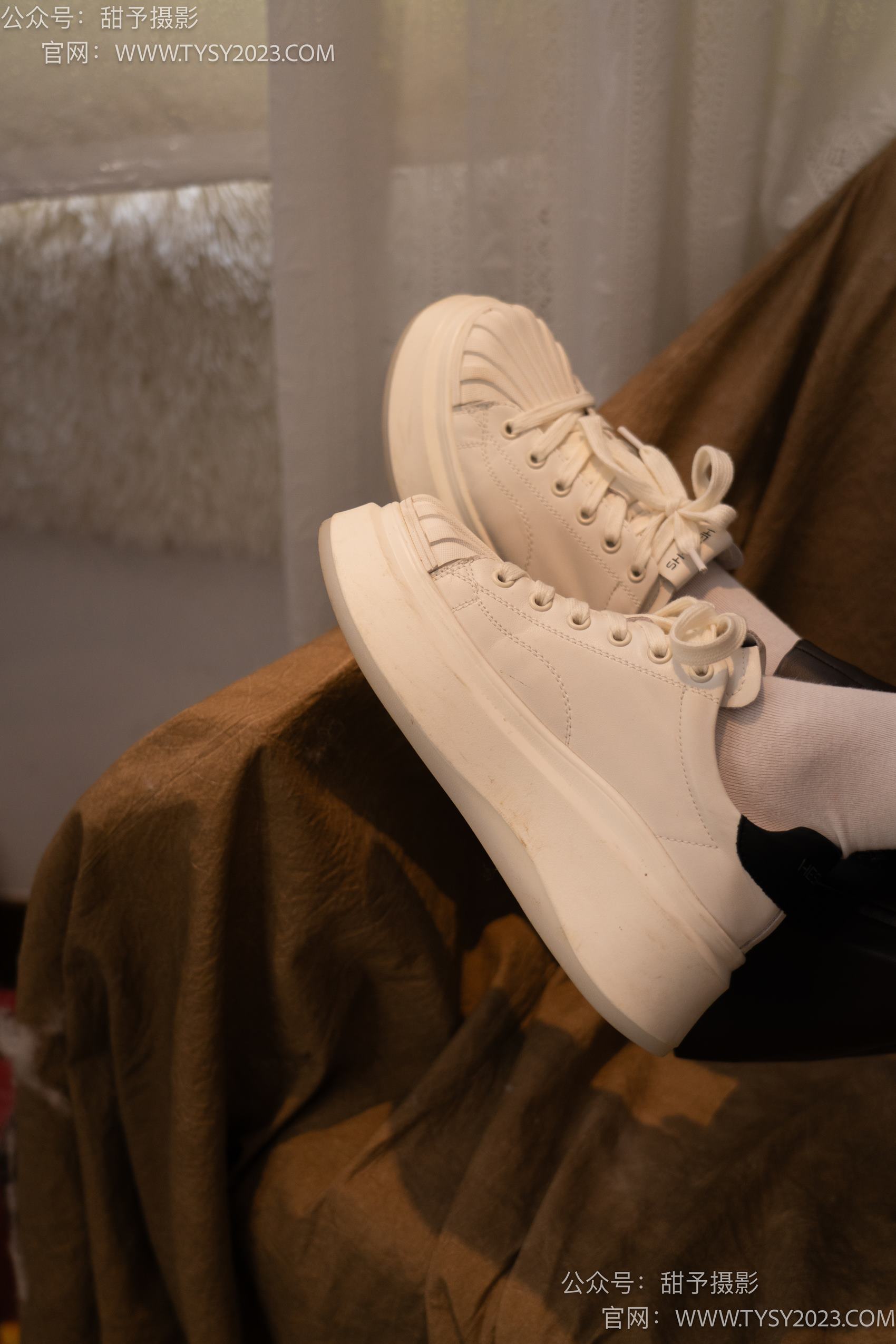图片[15]-甜予摄影 NO.005 齐齐-板鞋、白棉袜、裸足[122P] – 速更版-美库