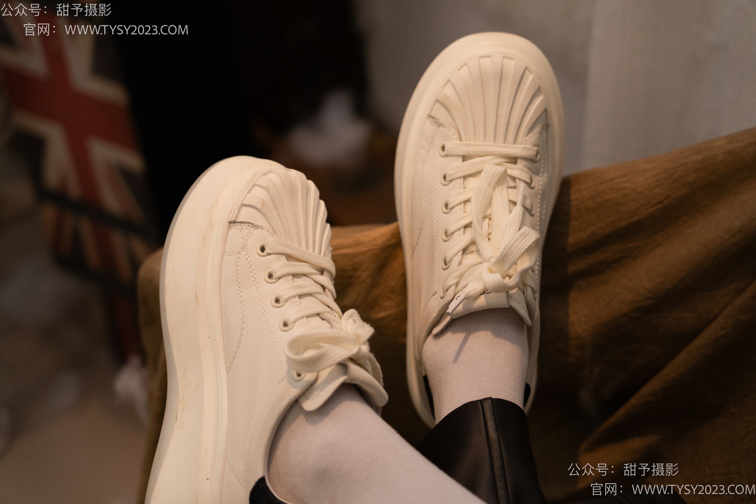 图片[16]-甜予摄影 NO.005 齐齐-板鞋、白棉袜、裸足[122P] – 速更版-美库