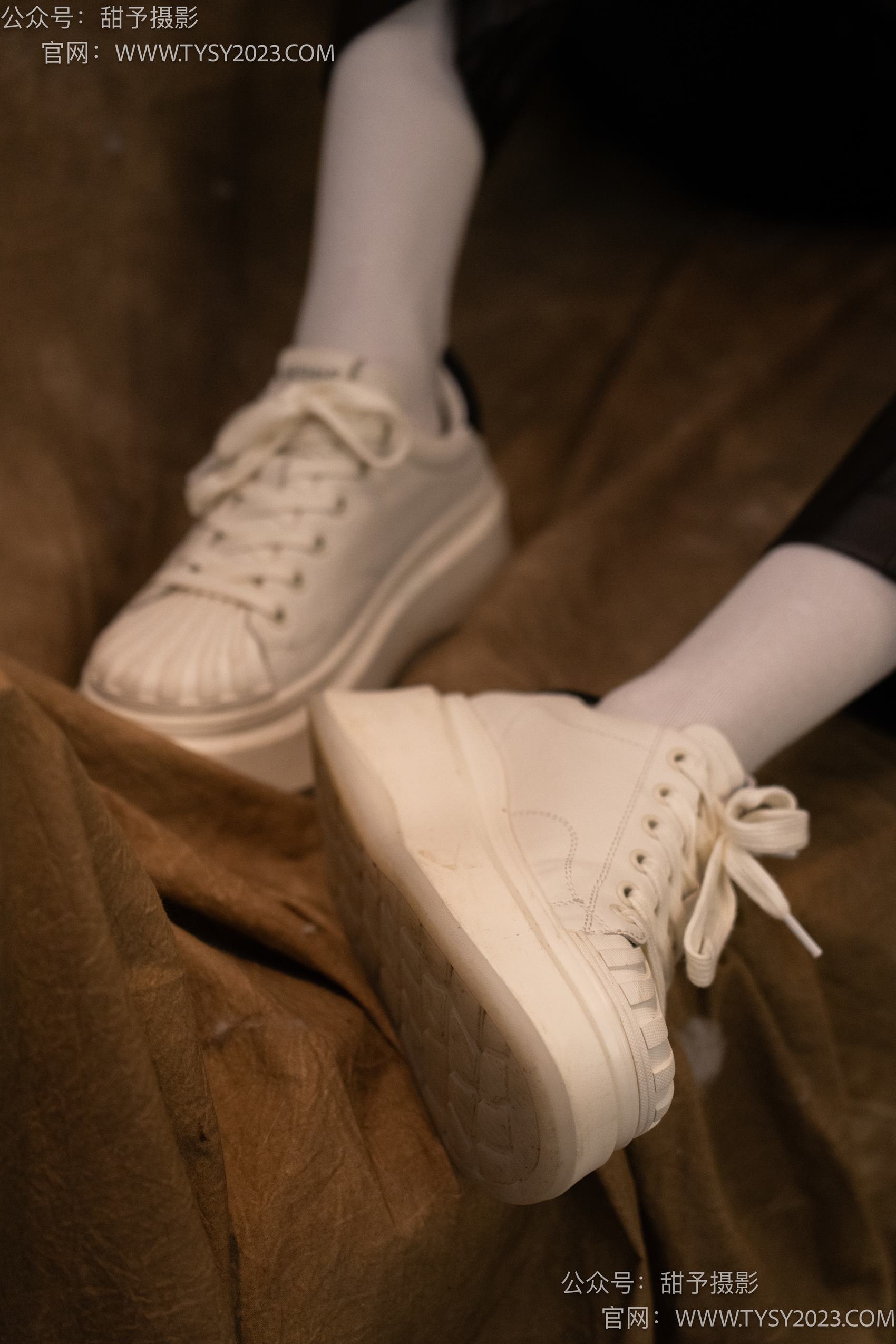 图片[30]-甜予摄影 NO.005 齐齐-板鞋、白棉袜、裸足[122P] – 速更版-美库