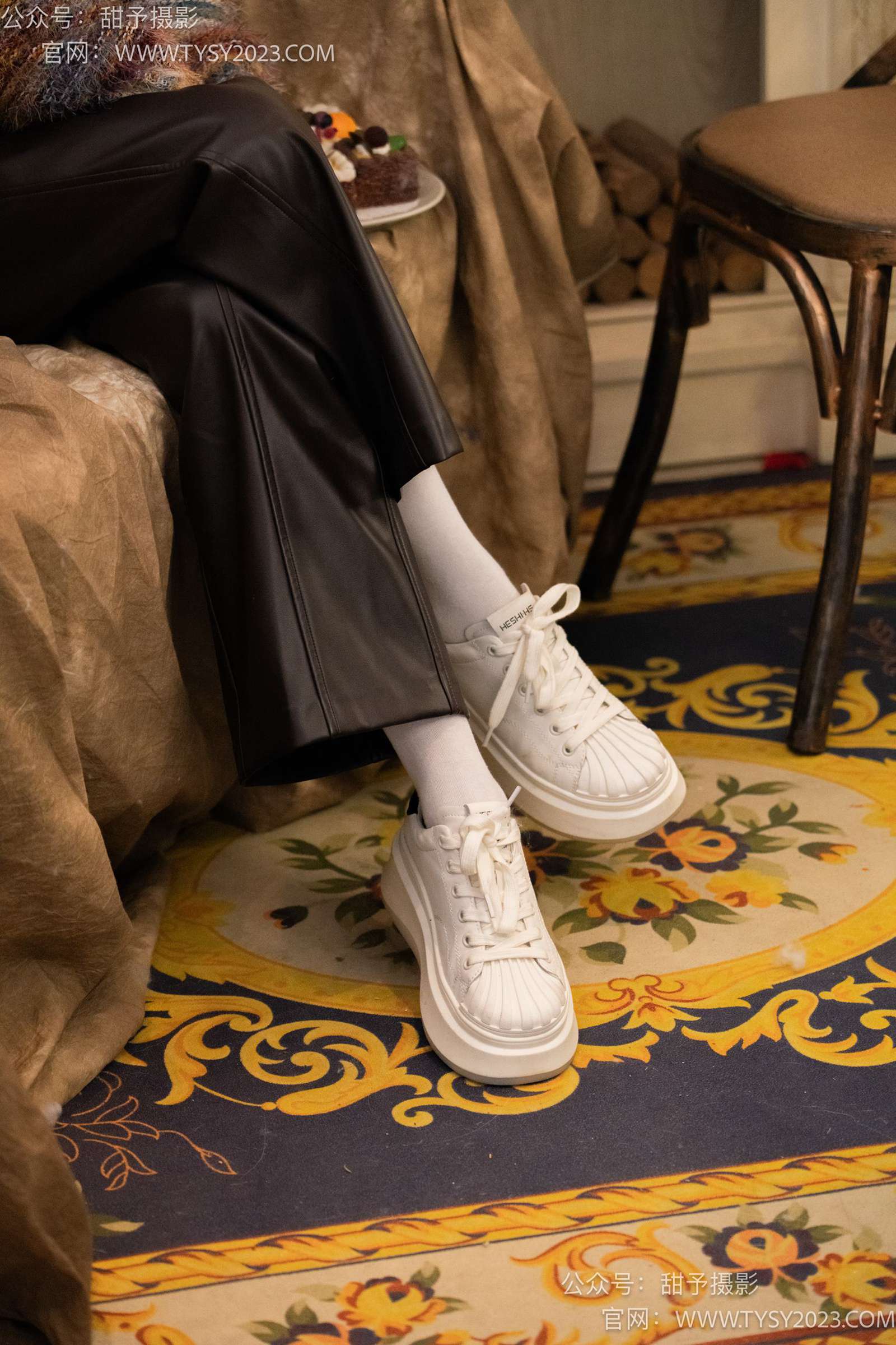 图片[33]-甜予摄影 NO.005 齐齐-板鞋、白棉袜、裸足[122P] – 速更版-美库