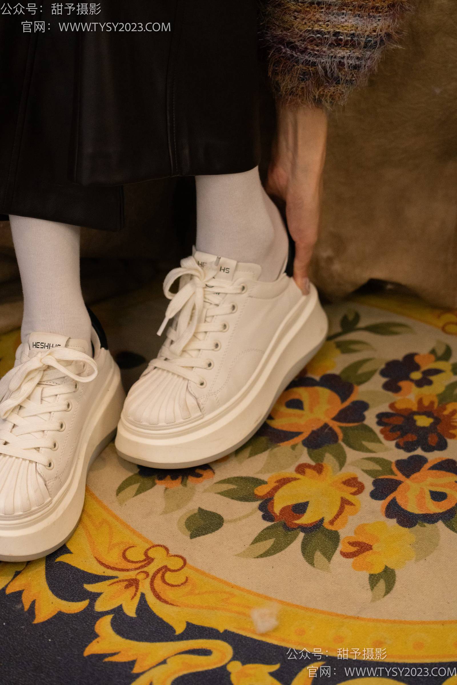 图片[37]-甜予摄影 NO.005 齐齐-板鞋、白棉袜、裸足[122P] – 速更版-美库