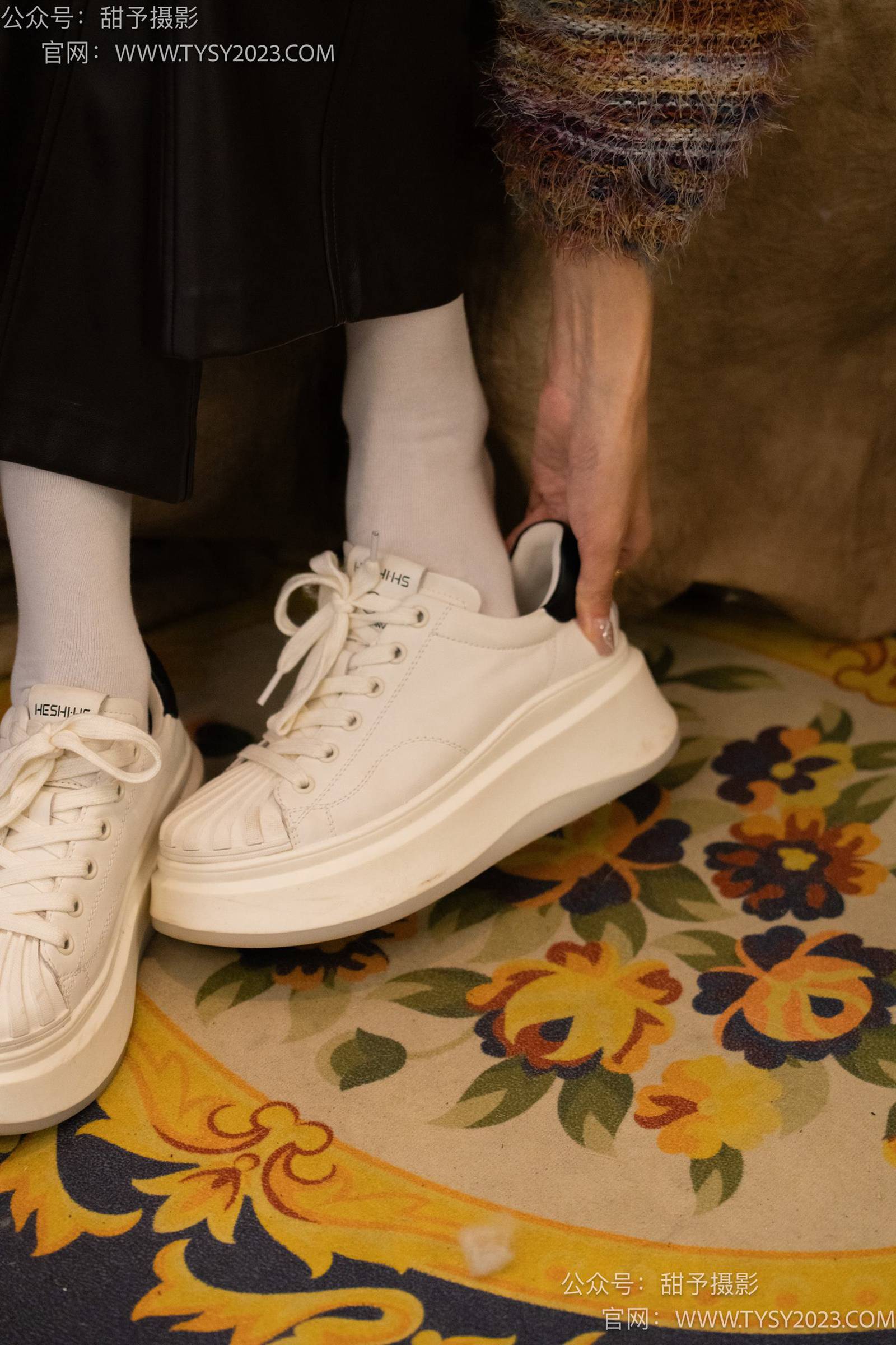 图片[38]-甜予摄影 NO.005 齐齐-板鞋、白棉袜、裸足[122P] – 速更版-美库