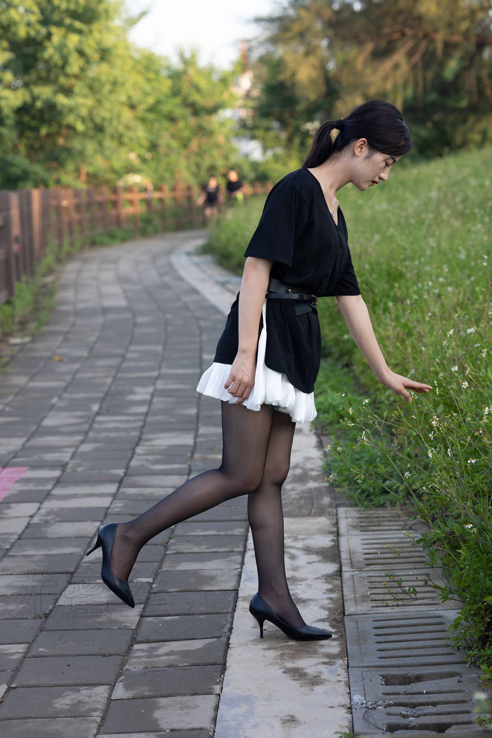 图片[37]-[尤蜜丝]穿搭写真 [49P] – 速更版-美库