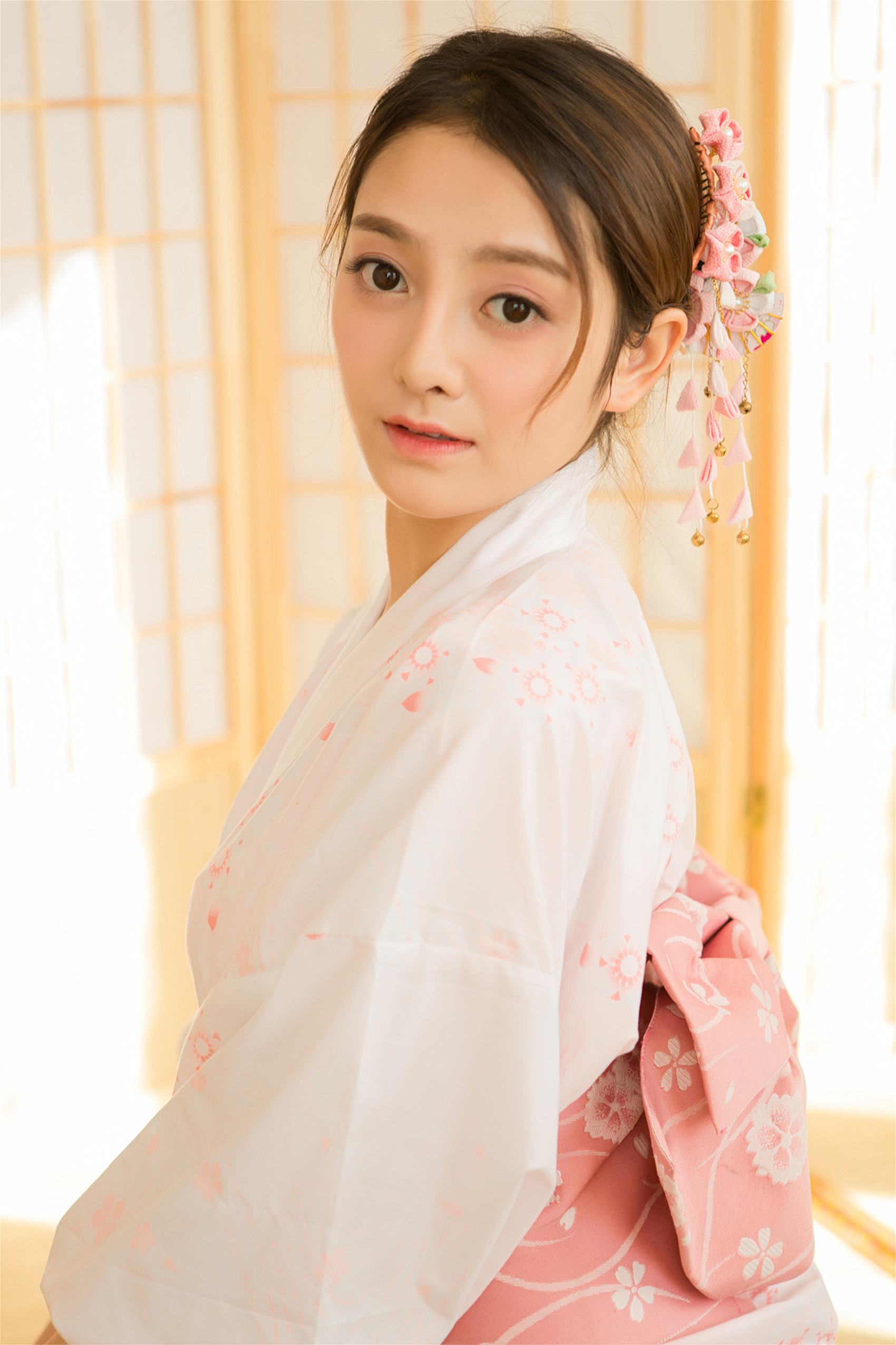 图片[32]-[YALAYI雅拉伊]2024.01.15 NO.1109 柔和绽放[31+1P] – 速更版-美库