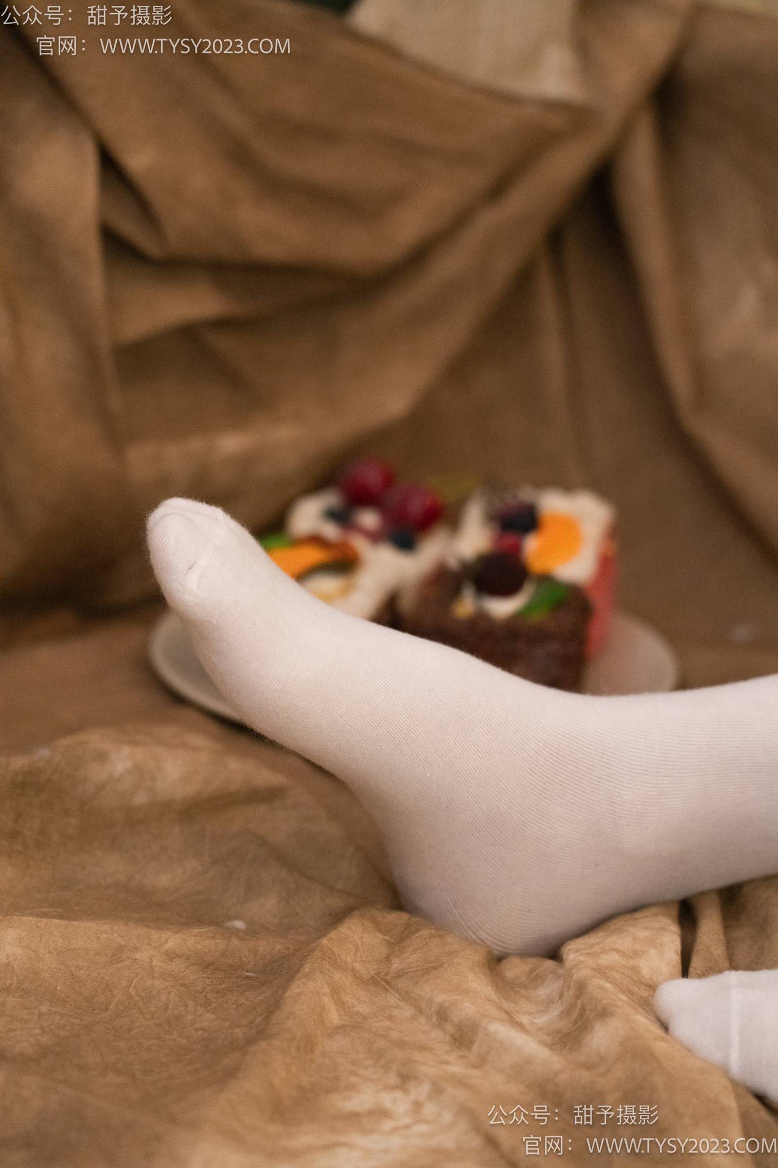 图片[83]-甜予摄影 NO.005 齐齐-板鞋、白棉袜、裸足[122P] – 速更版-美库