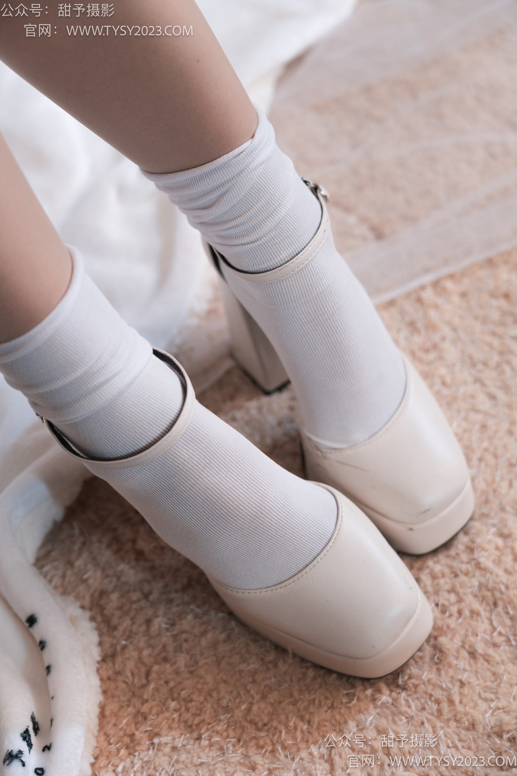 图片[10]-甜予摄影 NO.006 鱼鱼-高跟鞋、白棉袜、肉丝[124P] – 速更版-美库