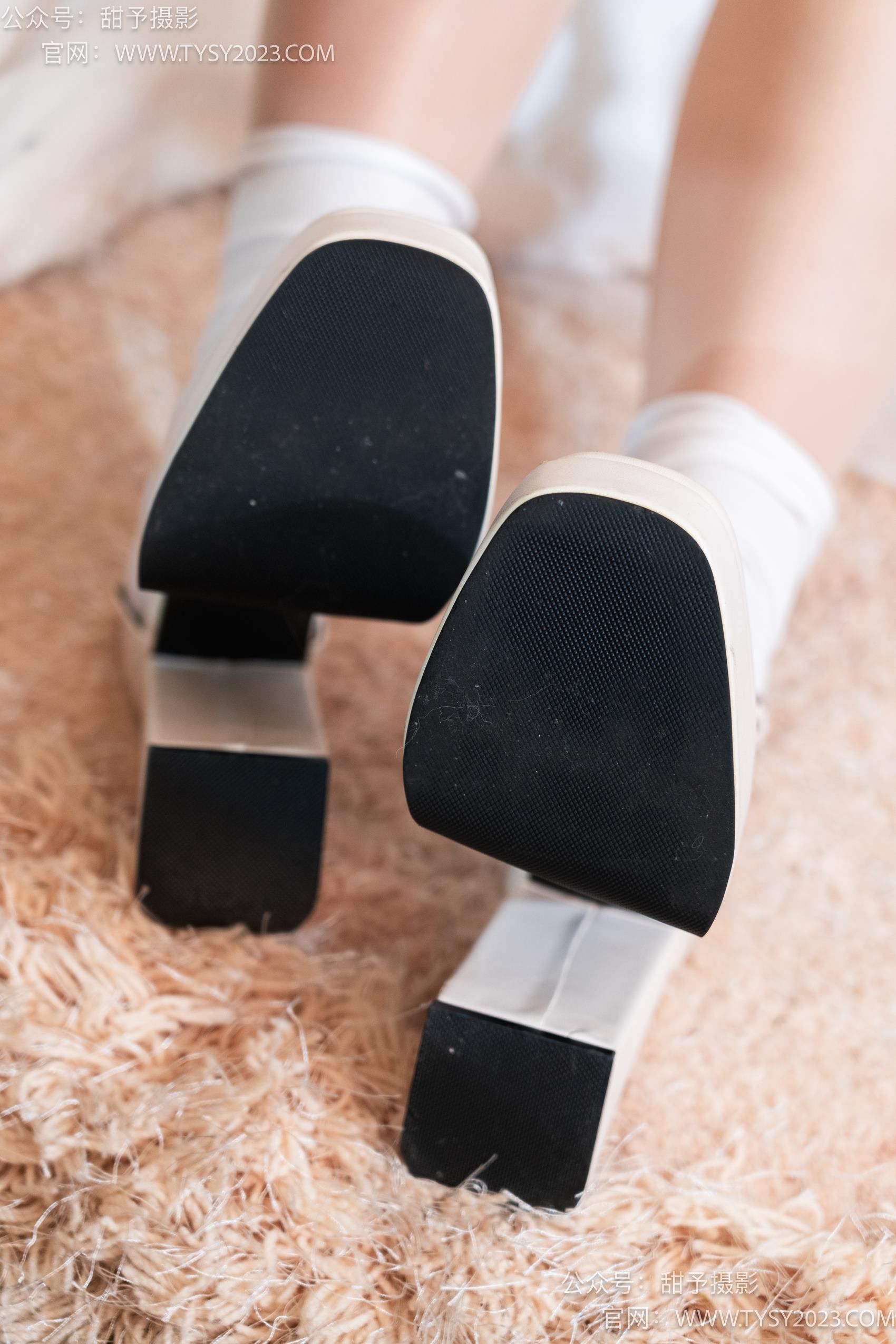 图片[13]-甜予摄影 NO.006 鱼鱼-高跟鞋、白棉袜、肉丝[124P] – 速更版-美库