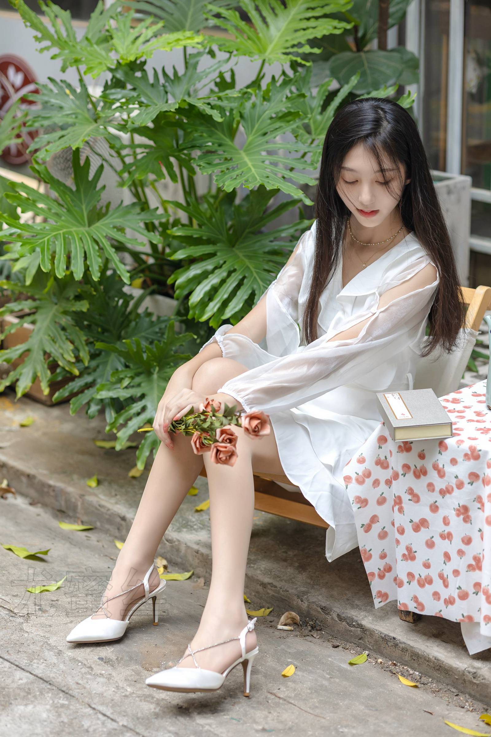 图片[16]-尤蜜丝  穿搭推广展示图集[82P] – 速更版-美库