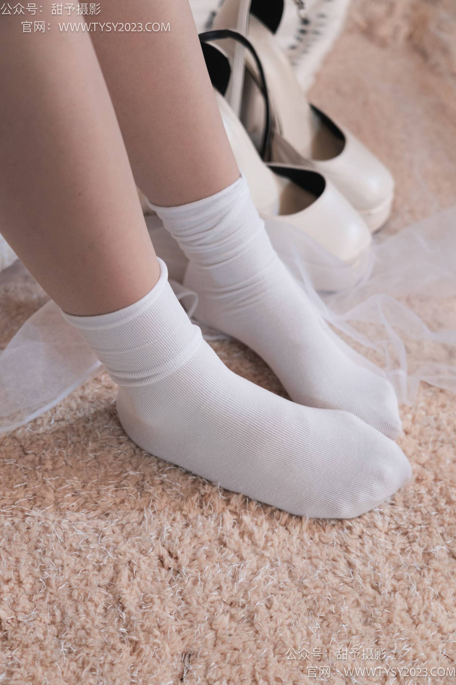 图片[47]-甜予摄影 NO.006 鱼鱼-高跟鞋、白棉袜、肉丝[124P] – 速更版-美库