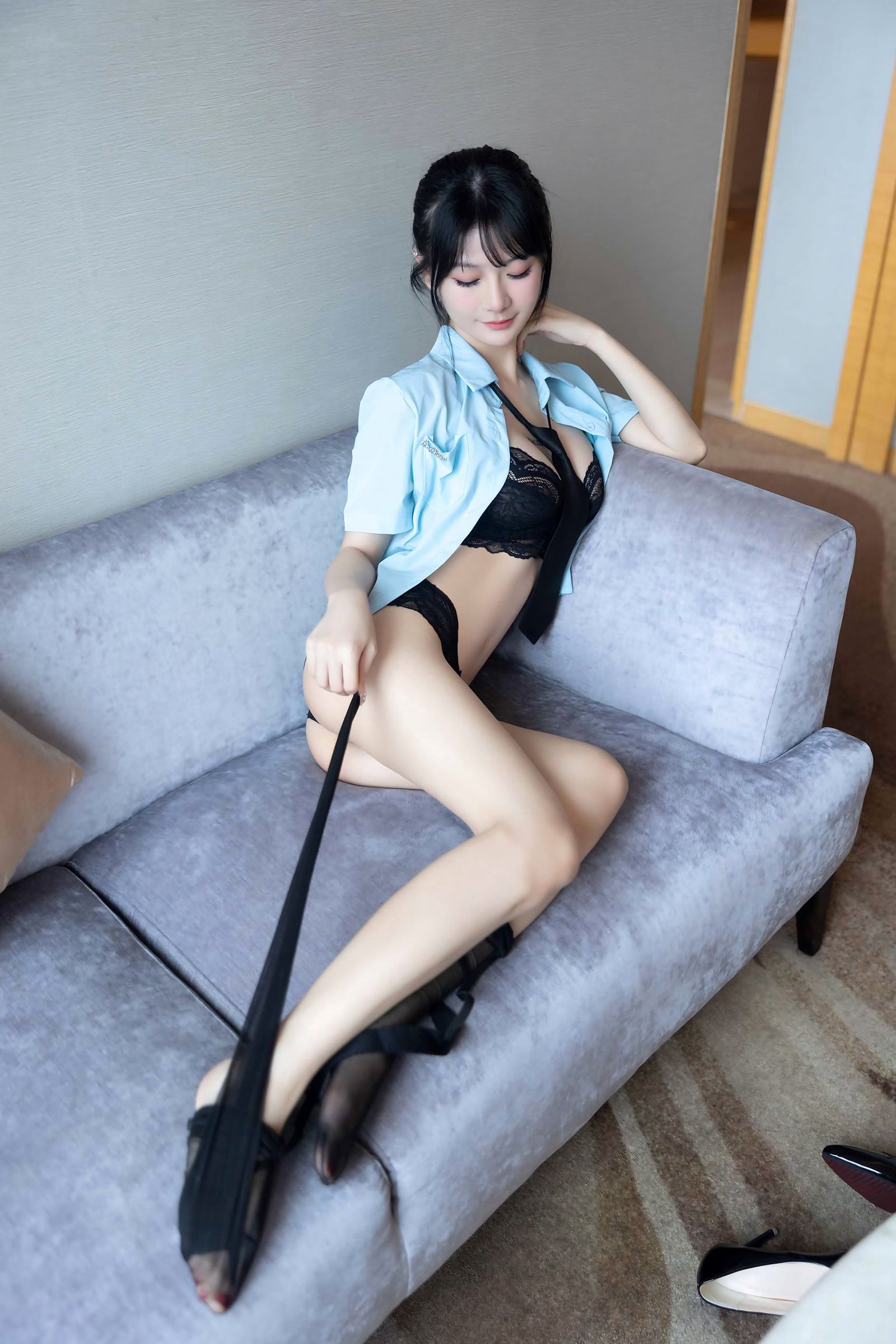 图片[22]-秀人内购@谢小蒽(幼幼)-内部私购《蓝色JK制服》[56P] – 速更版-美库