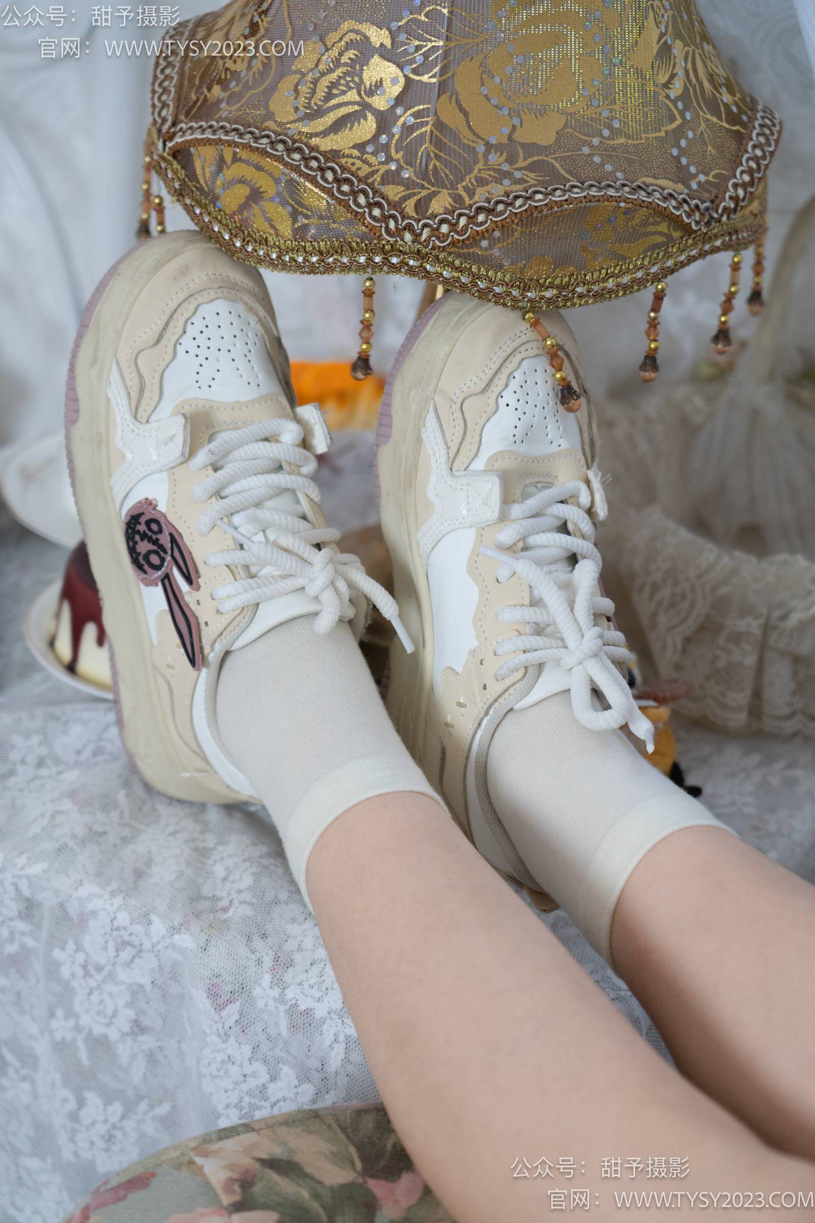 图片[94]-甜予摄影 NO.007 璇璇-板鞋、白棉袜、裸足[120P] – 速更版-美库