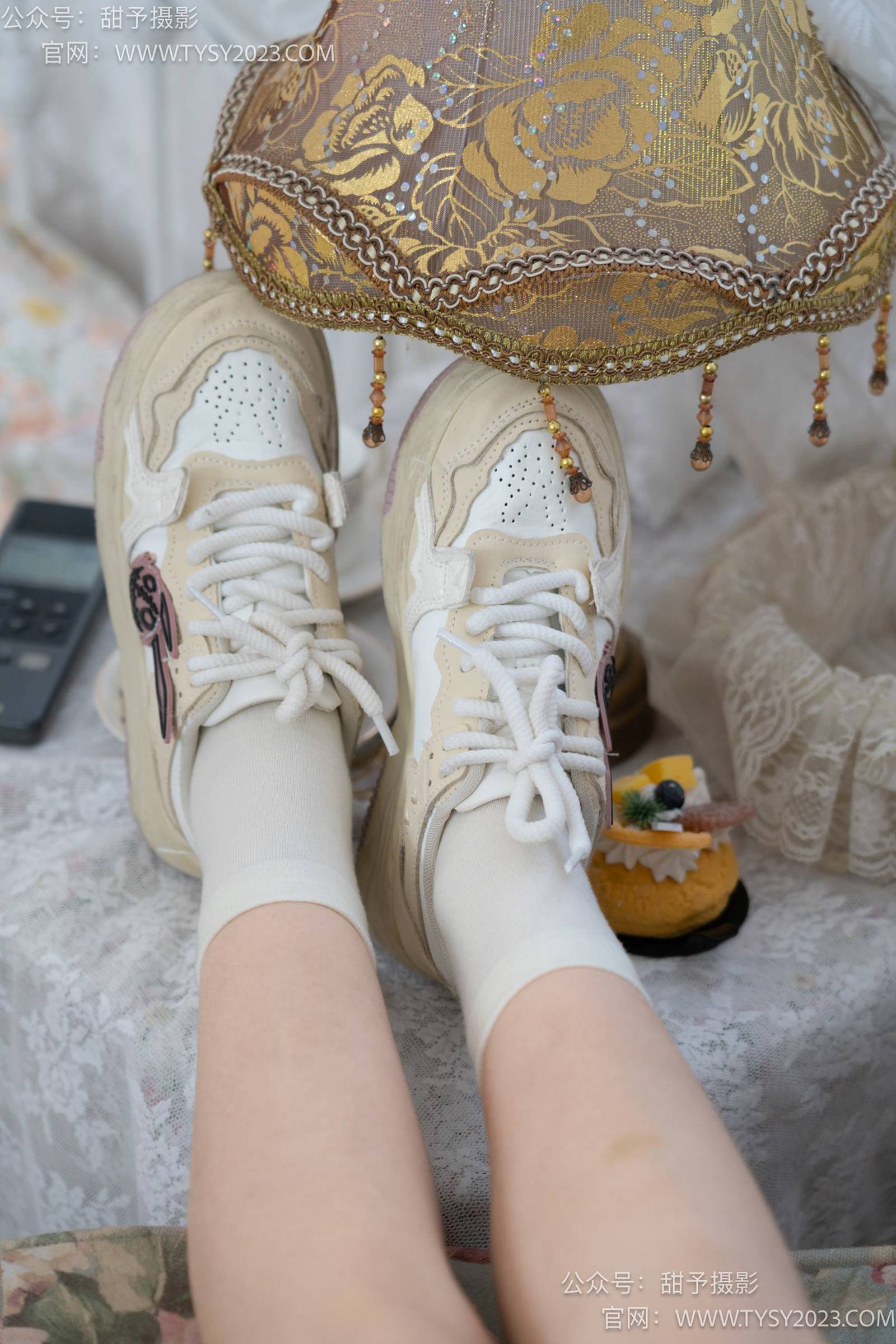 图片[95]-甜予摄影 NO.007 璇璇-板鞋、白棉袜、裸足[120P] – 速更版-美库