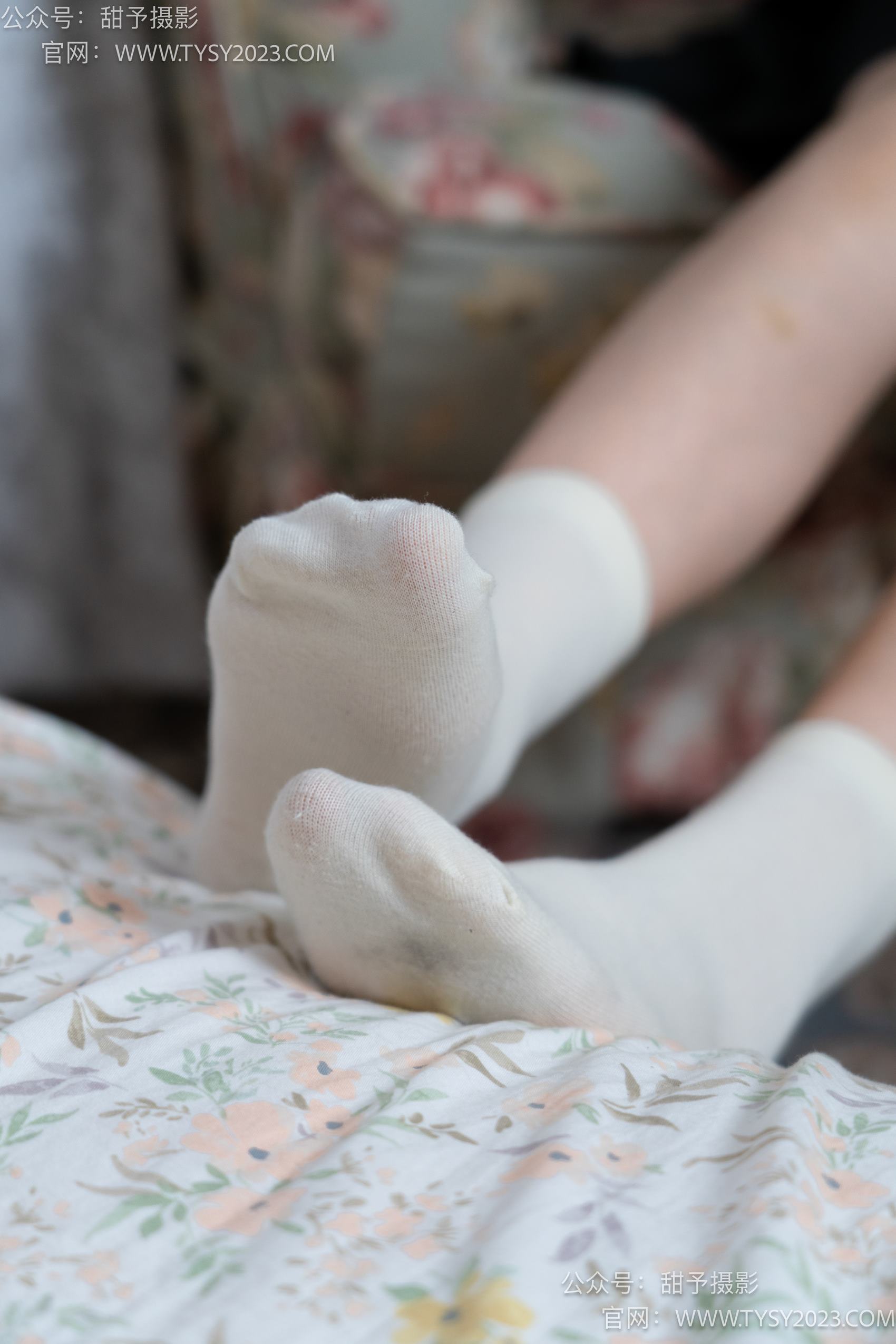 图片[111]-甜予摄影 NO.007 璇璇-板鞋、白棉袜、裸足[120P] – 速更版-美库
