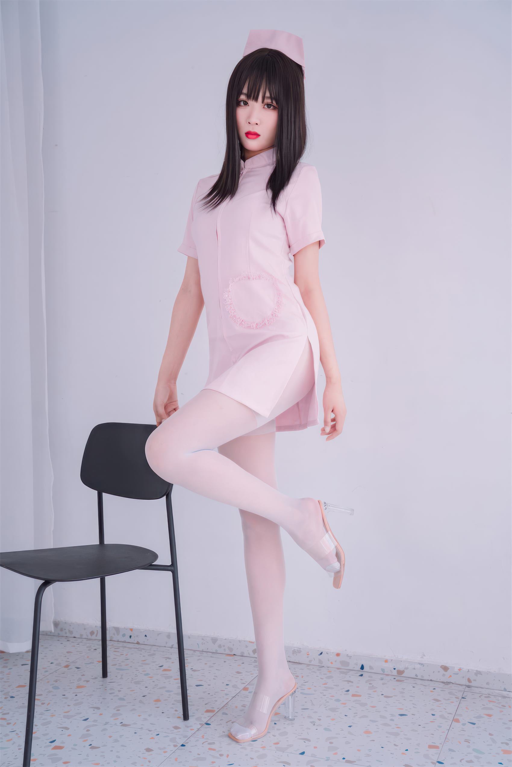 图片[35]-轩萧学姐  – 粉色护士[58P] – 速更版-美库