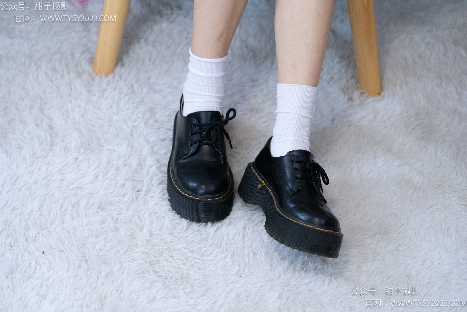 图片[10]-甜予摄影 NO.008 艺艺-皮鞋、白棉袜、裸足[122P] – 速更版-美库