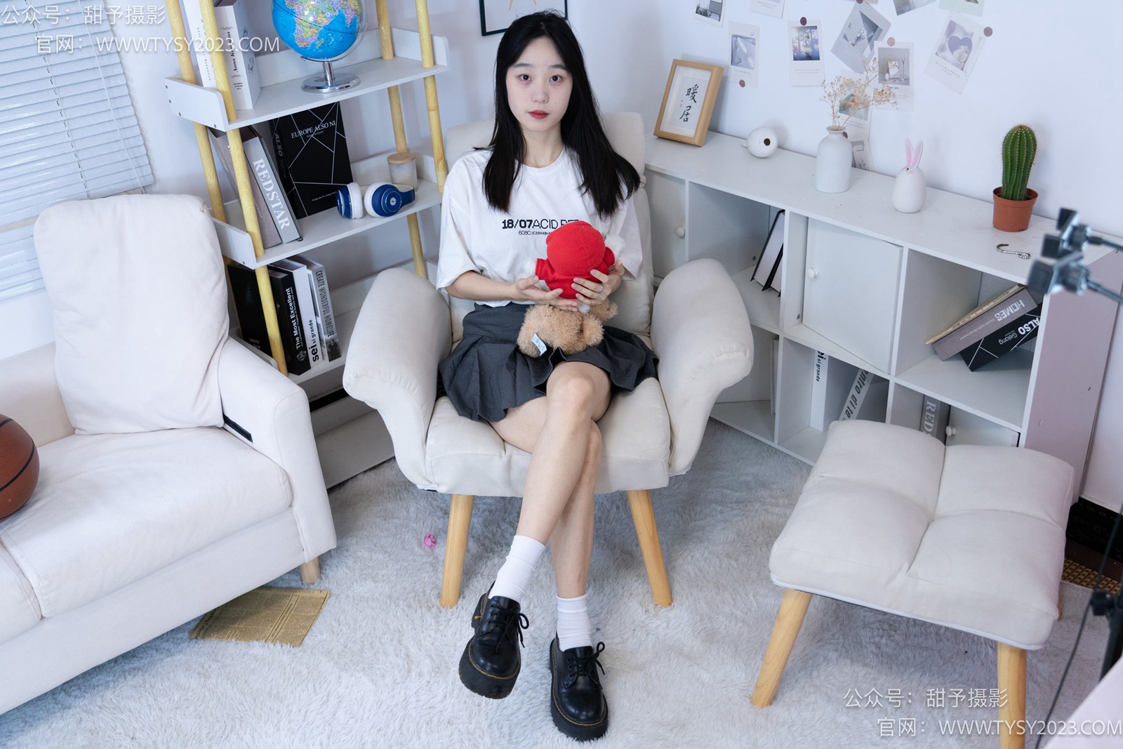 图片[11]-甜予摄影 NO.008 艺艺-皮鞋、白棉袜、裸足[122P] – 速更版-美库