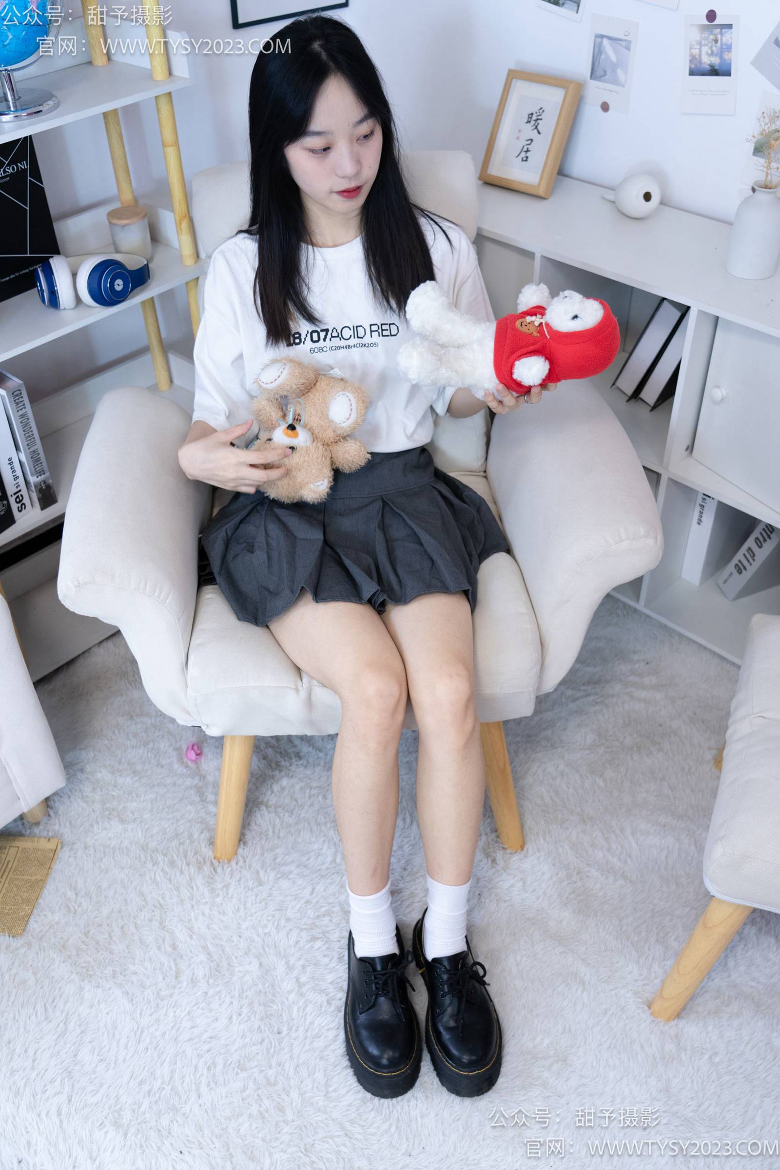 图片[15]-甜予摄影 NO.008 艺艺-皮鞋、白棉袜、裸足[122P] – 速更版-美库