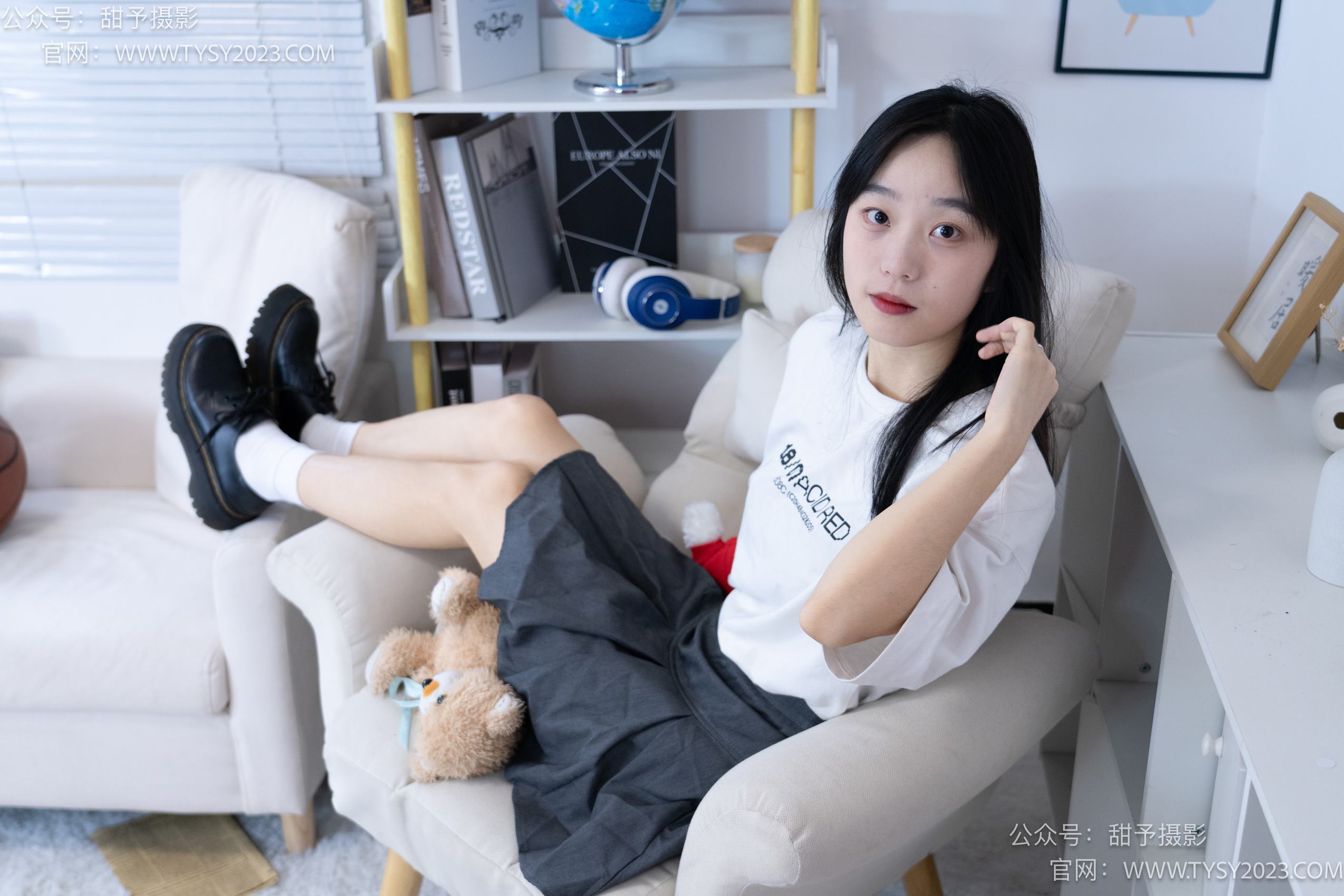 图片[25]-甜予摄影 NO.008 艺艺-皮鞋、白棉袜、裸足[122P] – 速更版-美库