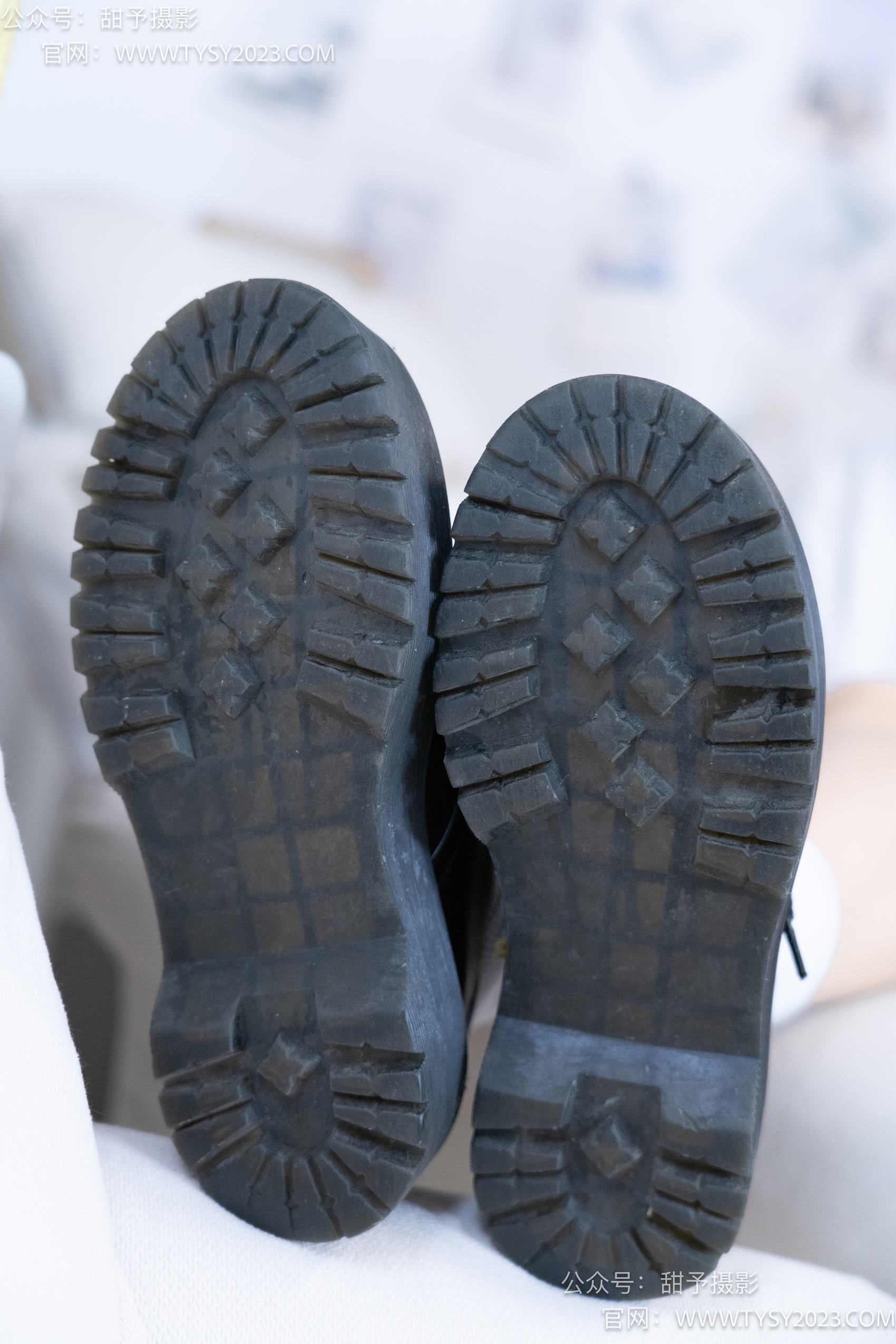 图片[27]-甜予摄影 NO.008 艺艺-皮鞋、白棉袜、裸足[122P] – 速更版-美库