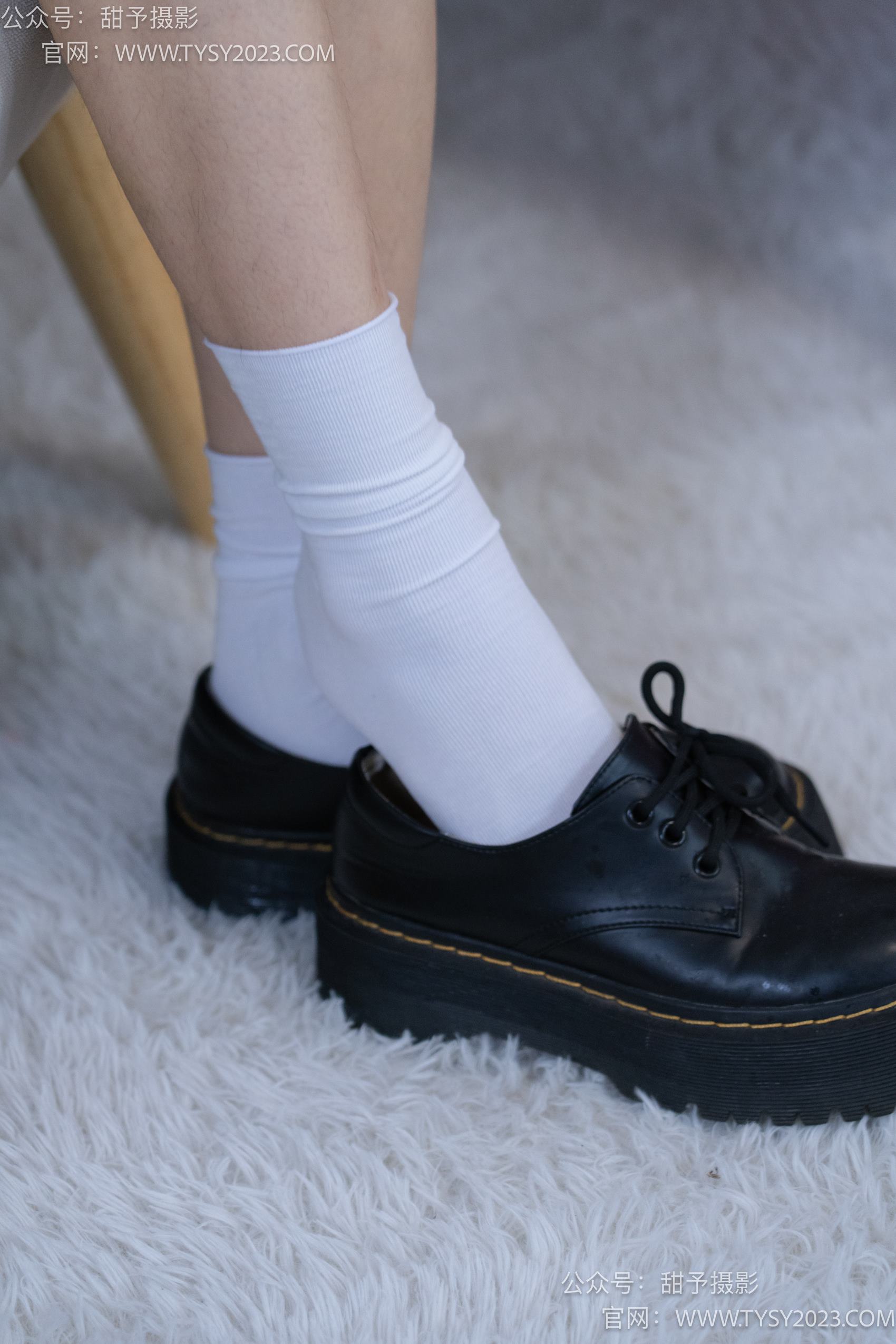 图片[36]-甜予摄影 NO.008 艺艺-皮鞋、白棉袜、裸足[122P] – 速更版-美库