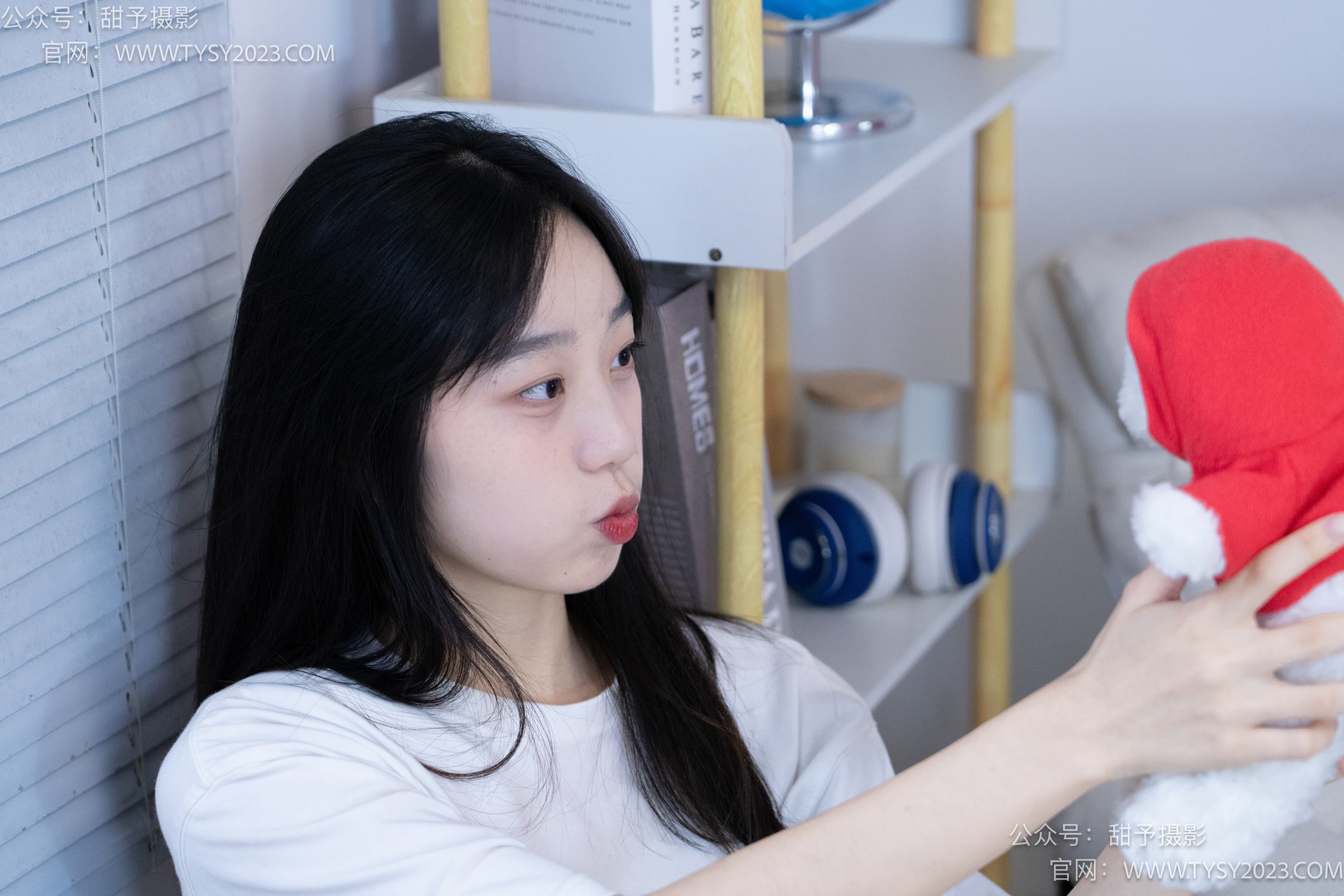 图片[72]-甜予摄影 NO.008 艺艺-皮鞋、白棉袜、裸足[122P] – 速更版-美库