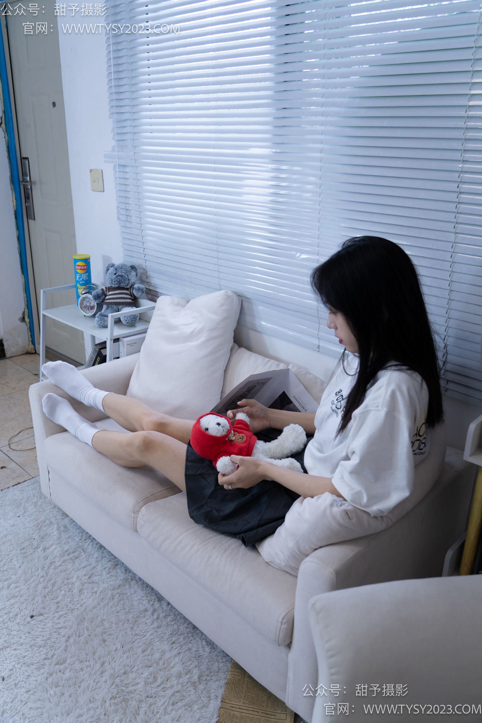 图片[76]-甜予摄影 NO.008 艺艺-皮鞋、白棉袜、裸足[122P] – 速更版-美库