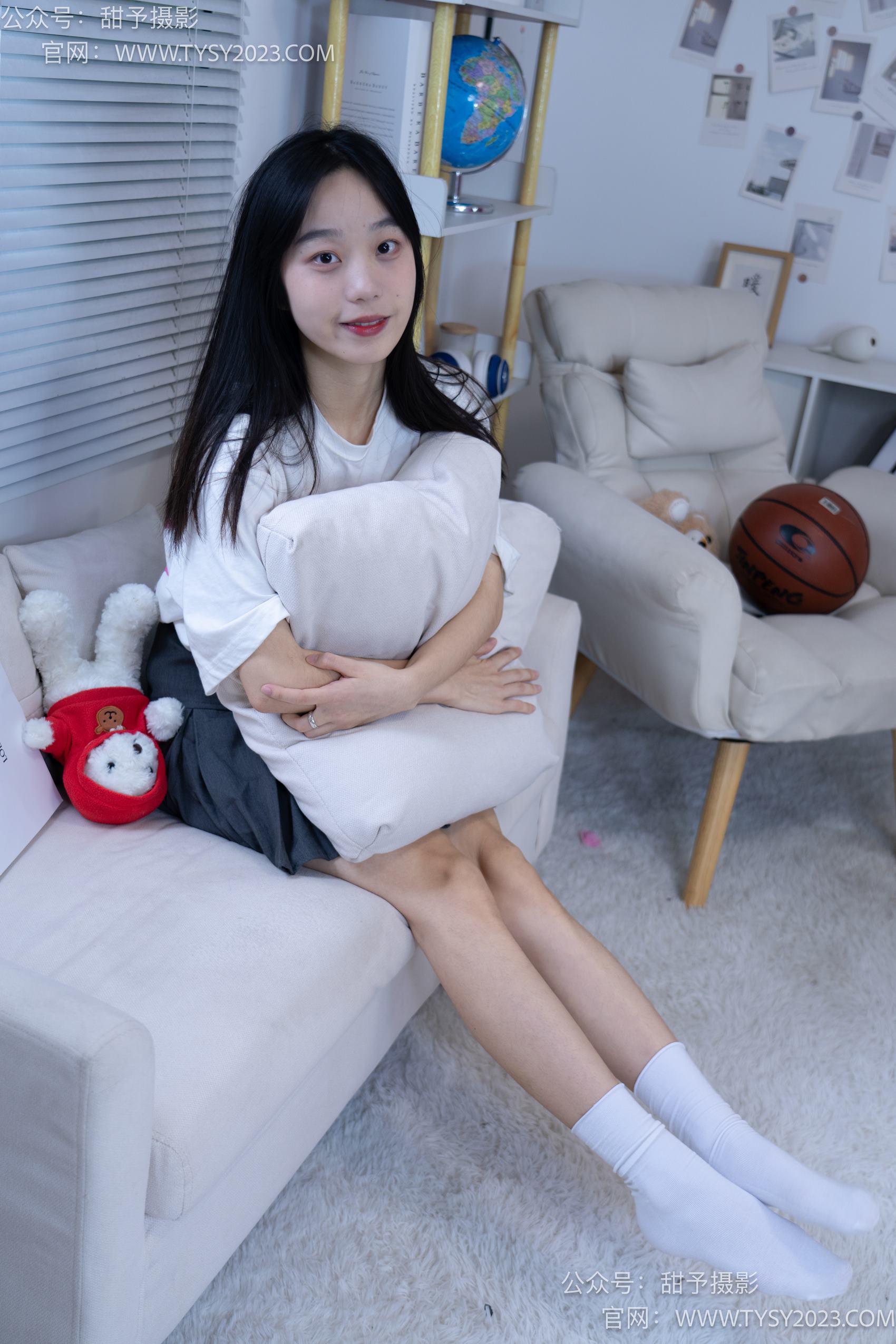 图片[85]-甜予摄影 NO.008 艺艺-皮鞋、白棉袜、裸足[122P] – 速更版-美库