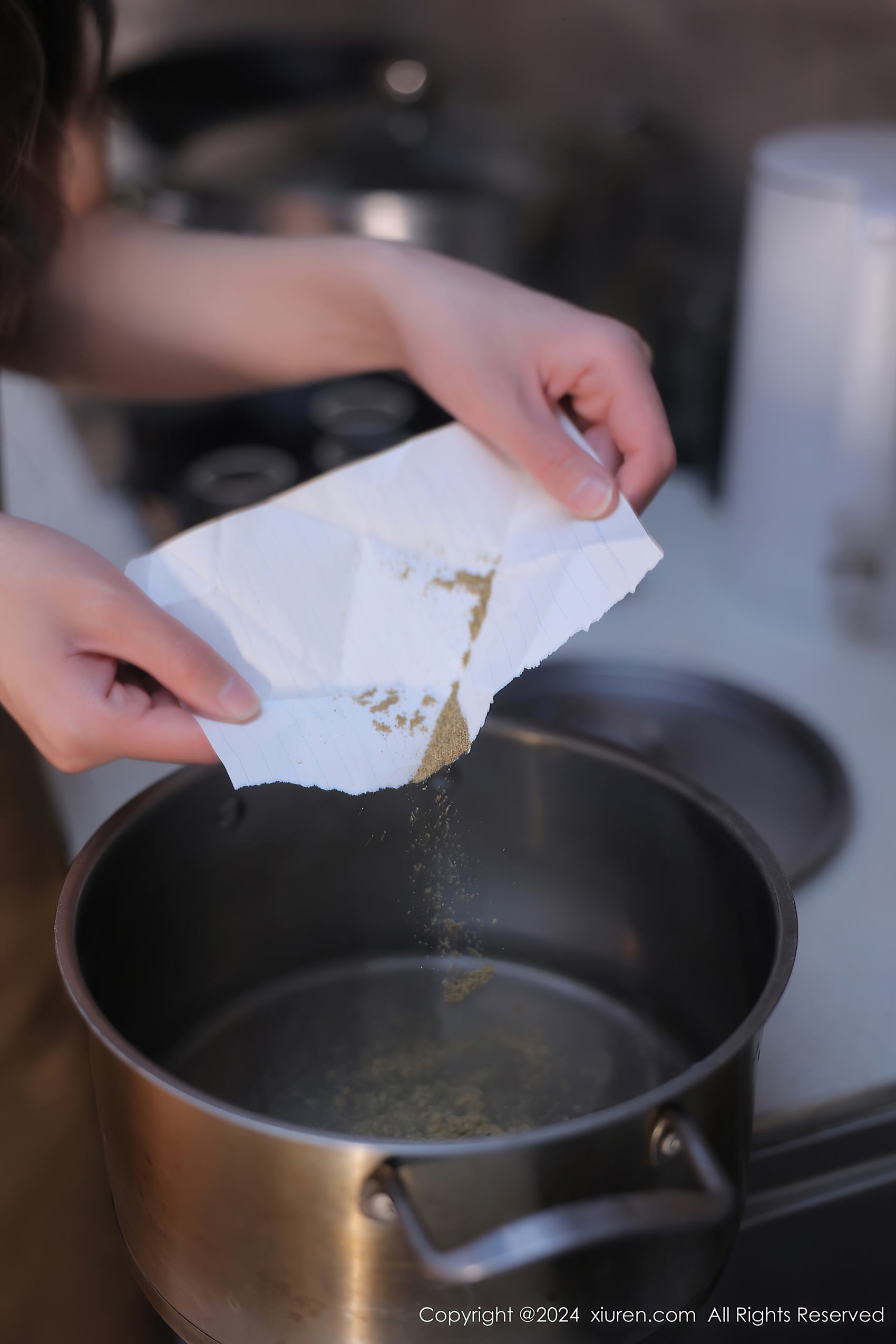 图片[12]-[Xiuren秀人网]2024.04.12 NO.8388 桃妖夭 家庭妇女 [12+1P] – 速更版-美库