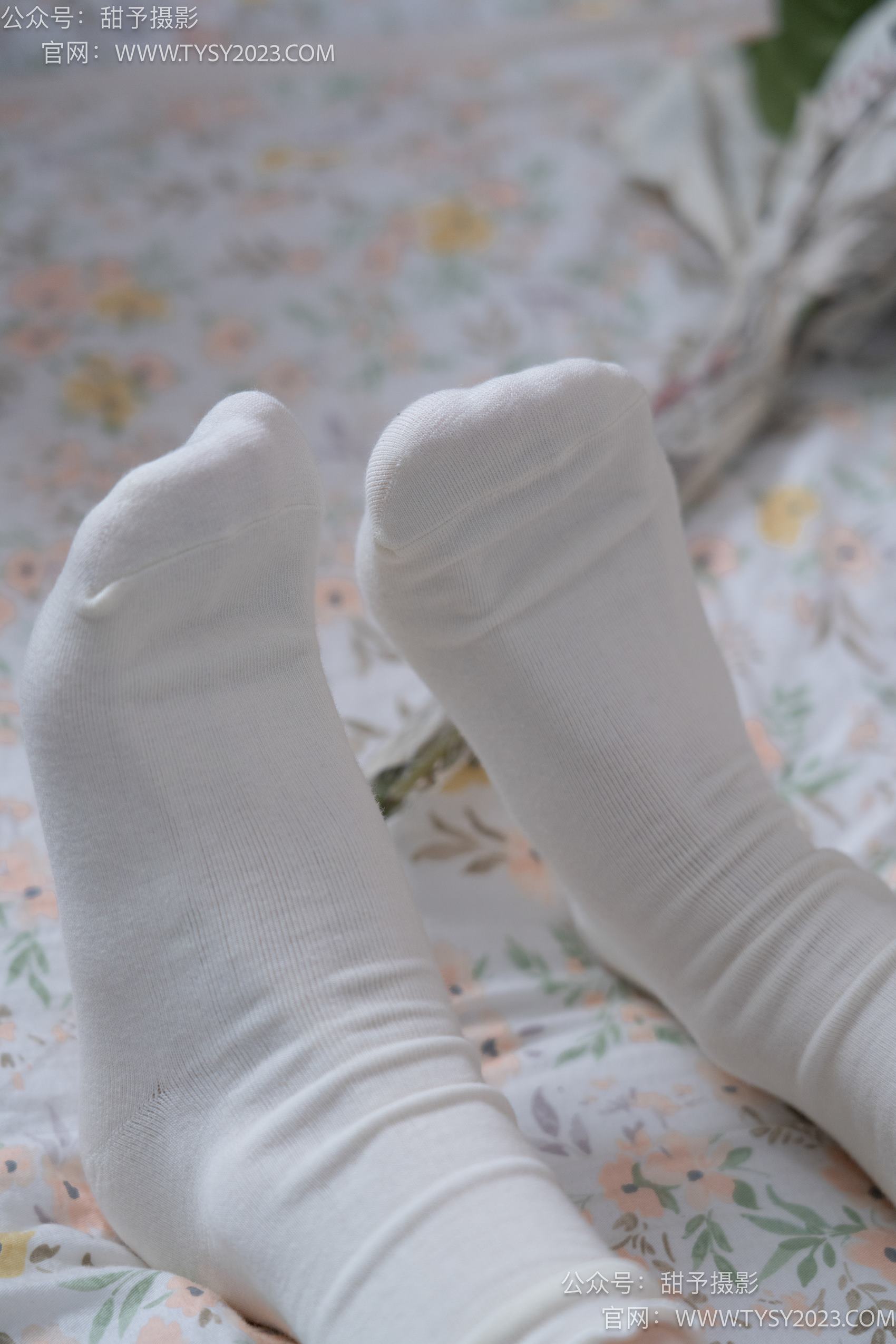 图片[55]-甜予摄影 NO.009 胡桃-皮鞋、白棉袜、裸足[122P] – 速更版-美库