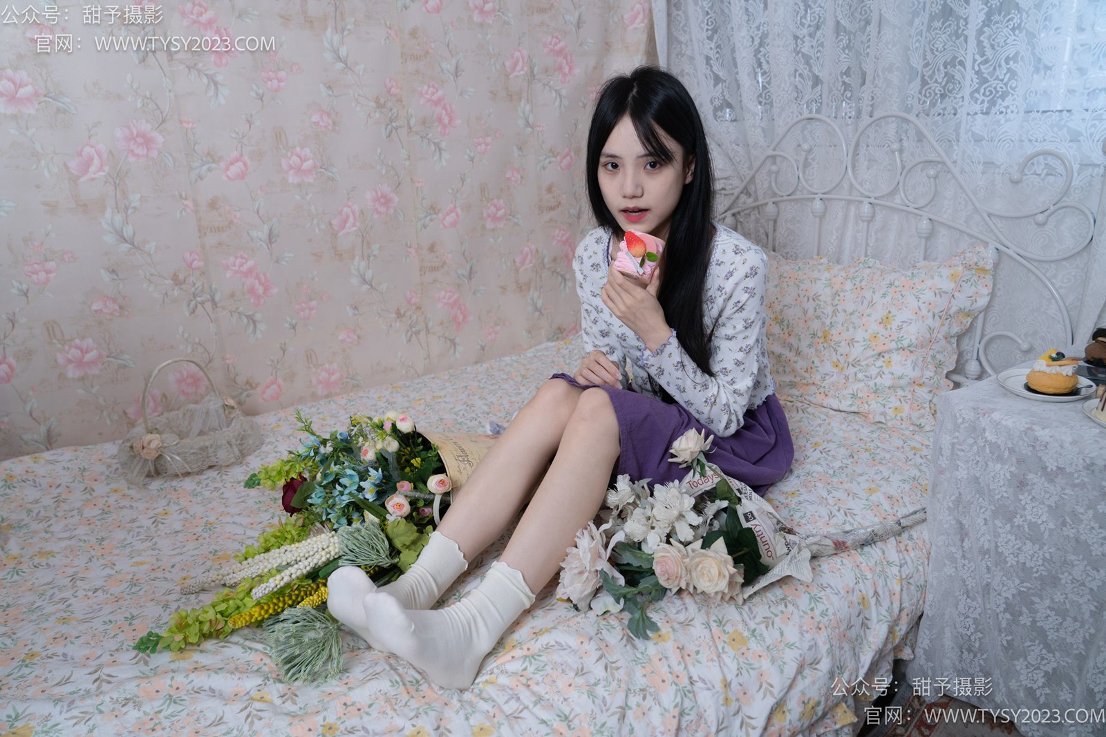 图片[70]-甜予摄影 NO.009 胡桃-皮鞋、白棉袜、裸足[122P] – 速更版-美库