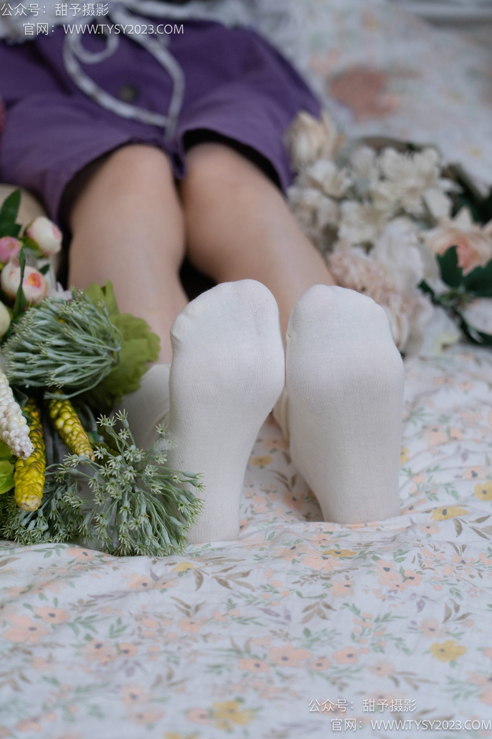 图片[74]-甜予摄影 NO.009 胡桃-皮鞋、白棉袜、裸足[122P] – 速更版-美库