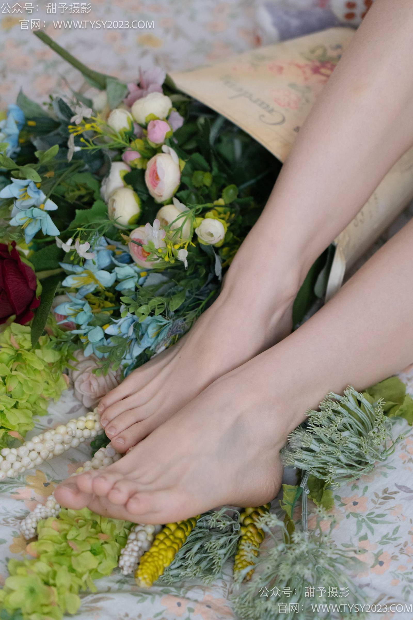 图片[100]-甜予摄影 NO.009 胡桃-皮鞋、白棉袜、裸足[122P] – 速更版-美库