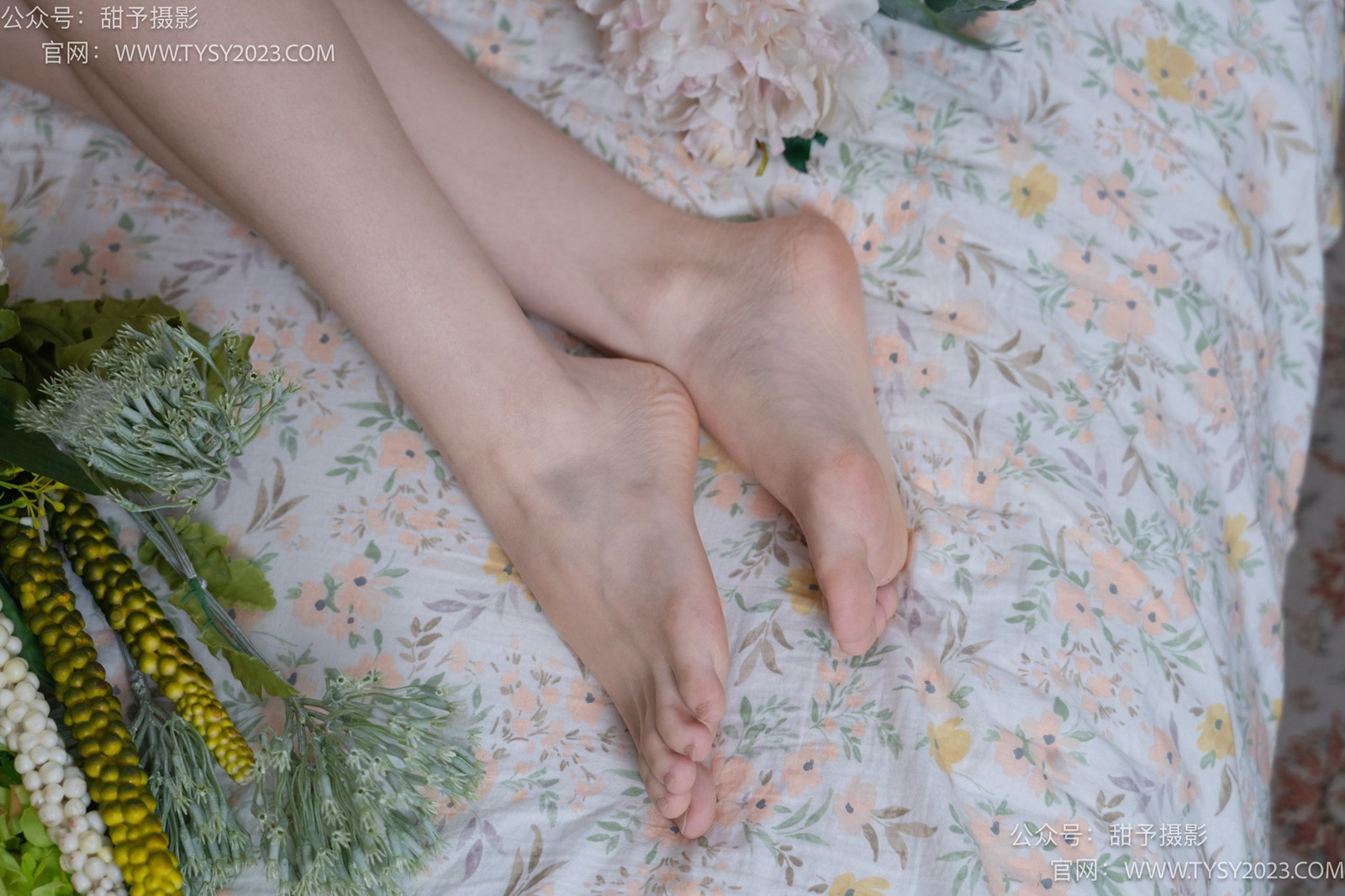 图片[113]-甜予摄影 NO.009 胡桃-皮鞋、白棉袜、裸足[122P] – 速更版-美库