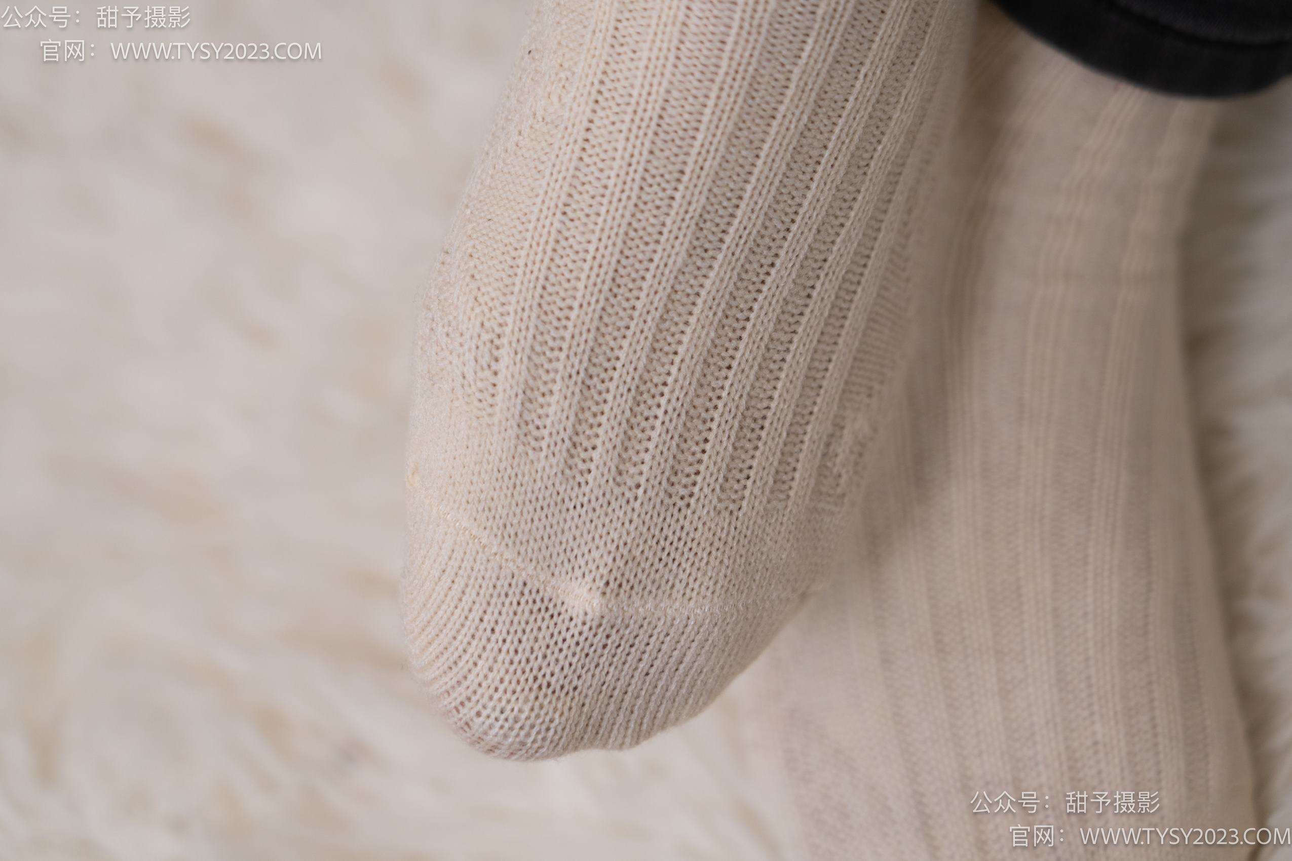 图片[51]-甜予摄影 NO.010 小离-靴子、白棉袜、裸足[131P] – 速更版-美库