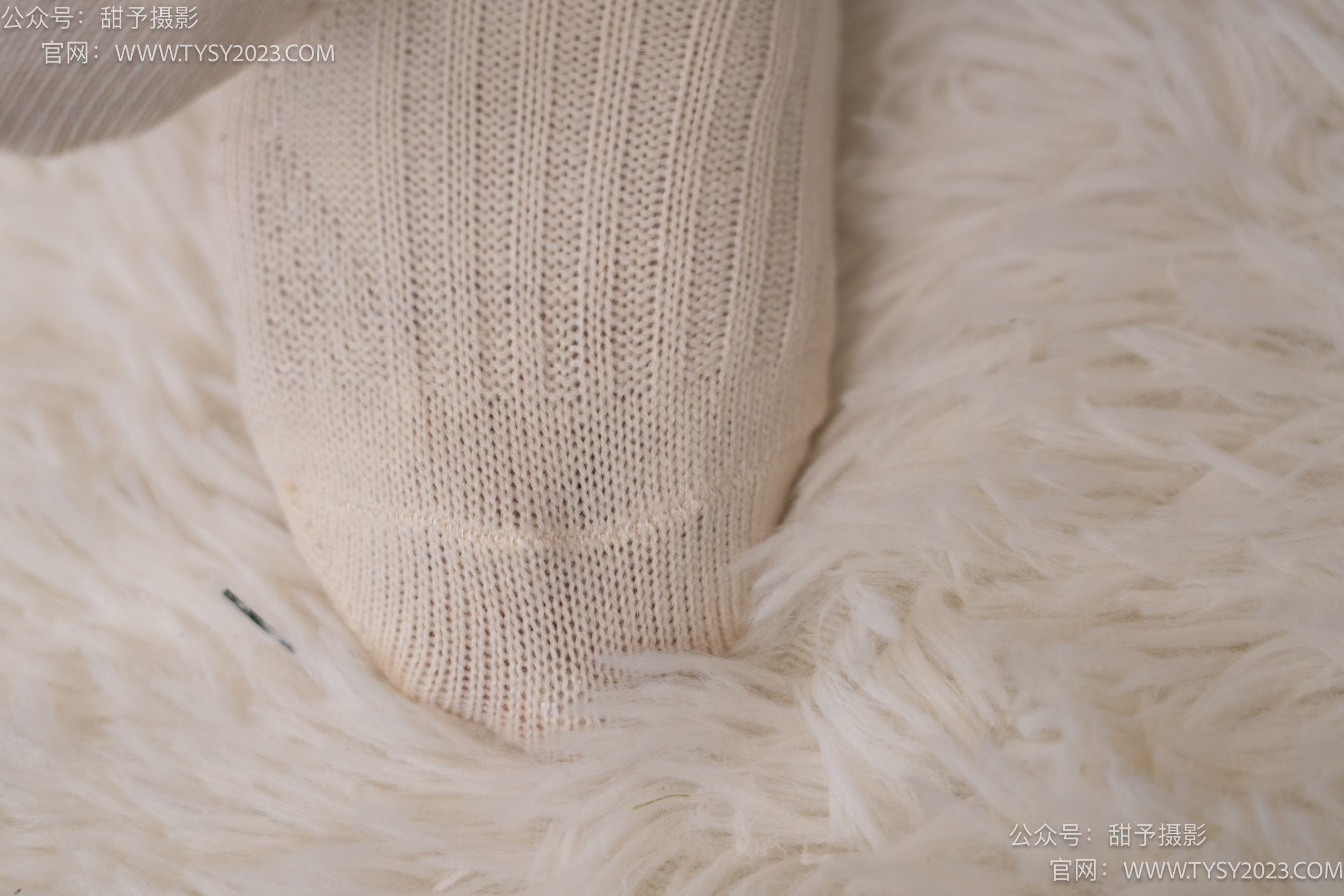 图片[52]-甜予摄影 NO.010 小离-靴子、白棉袜、裸足[131P] – 速更版-美库