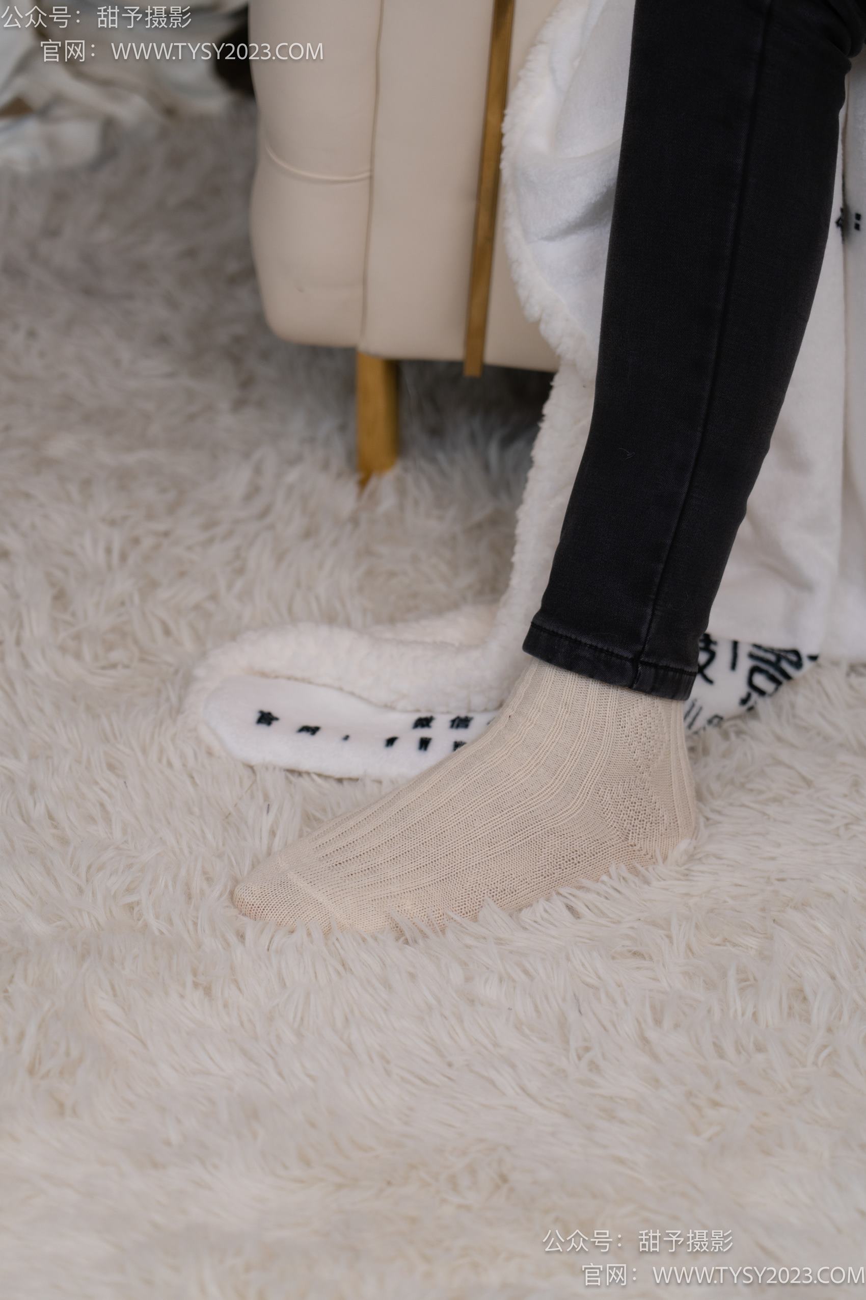 图片[67]-甜予摄影 NO.010 小离-靴子、白棉袜、裸足[131P] – 速更版-美库