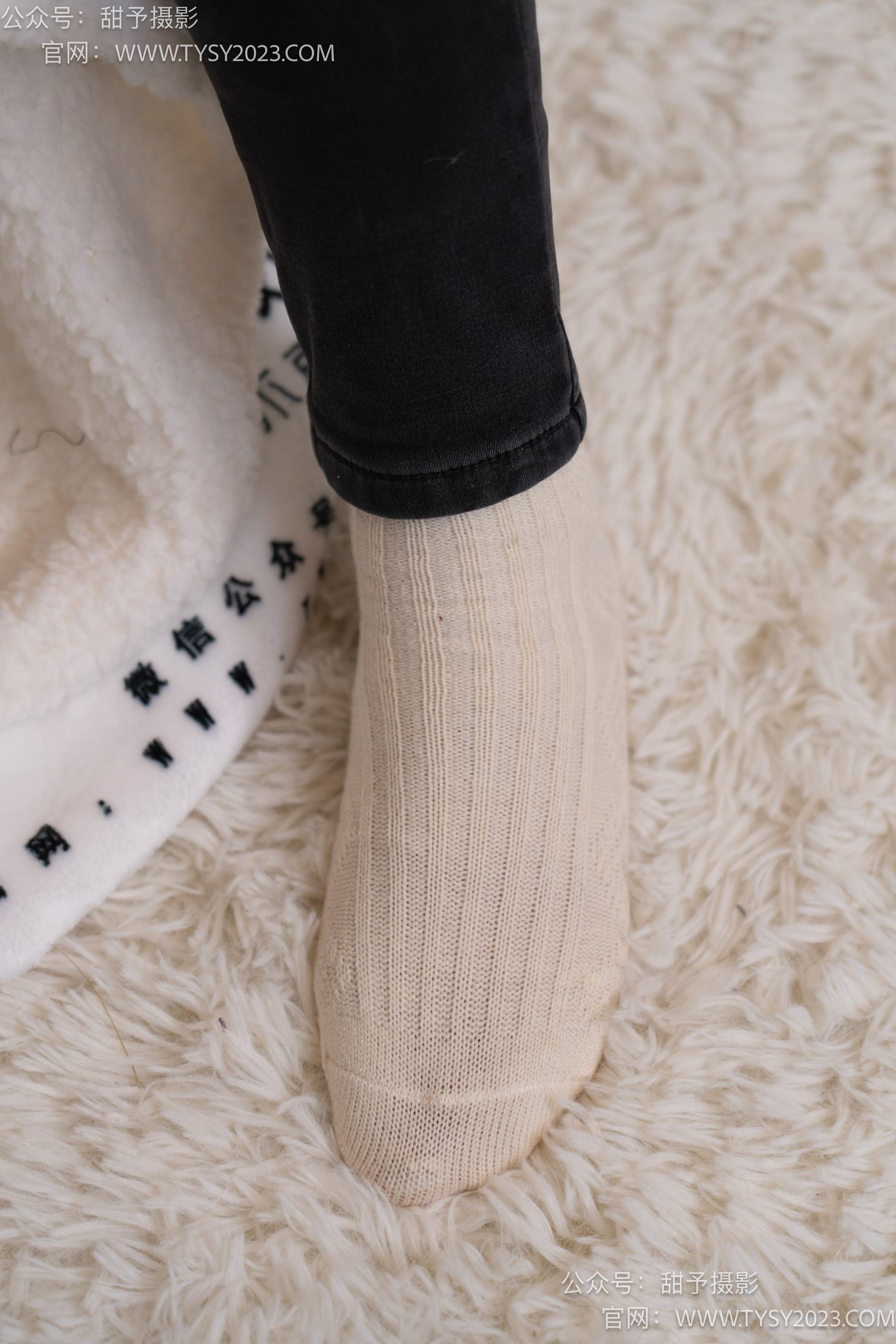 图片[69]-甜予摄影 NO.010 小离-靴子、白棉袜、裸足[131P] – 速更版-美库
