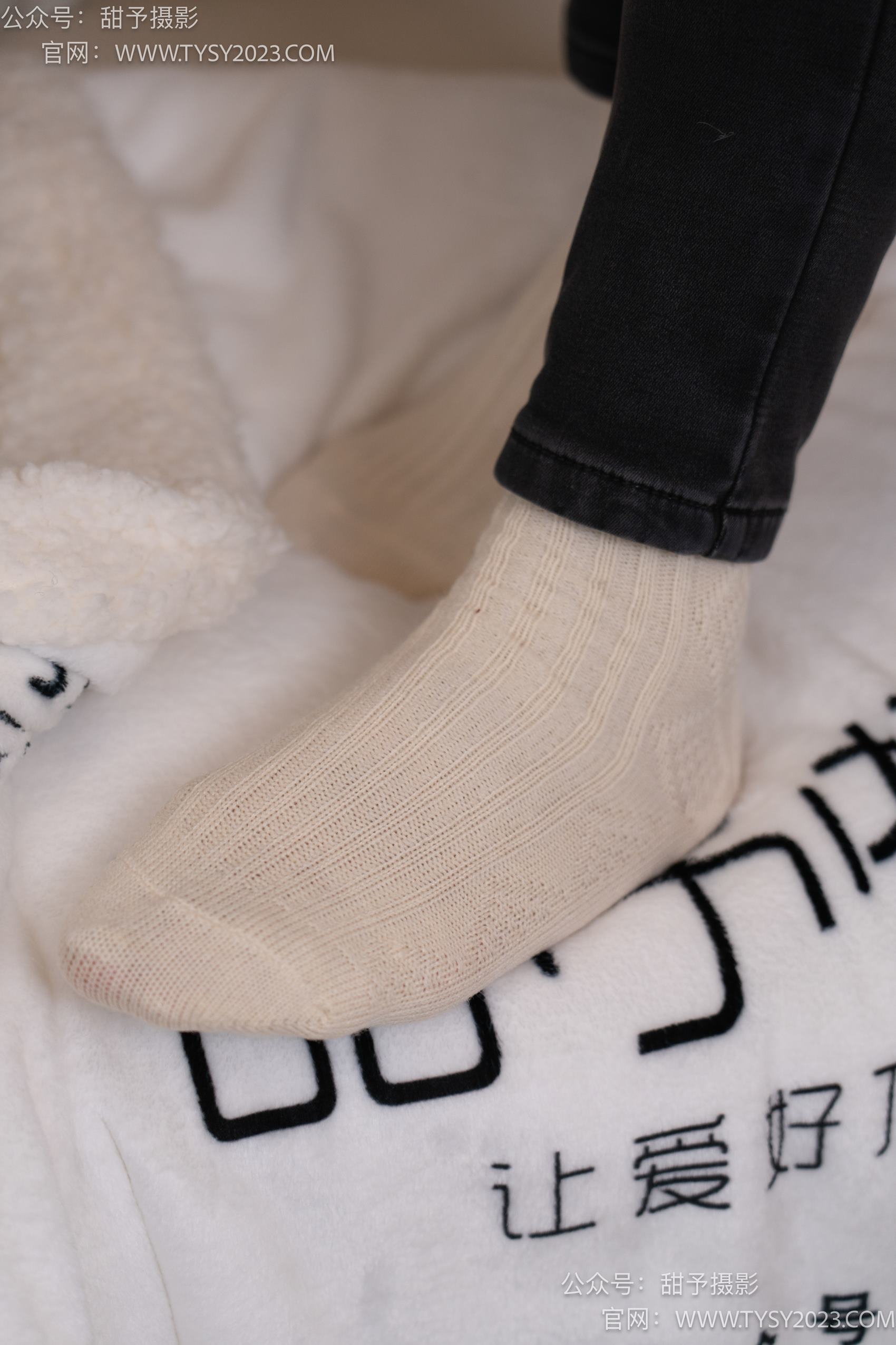 图片[76]-甜予摄影 NO.010 小离-靴子、白棉袜、裸足[131P] – 速更版-美库