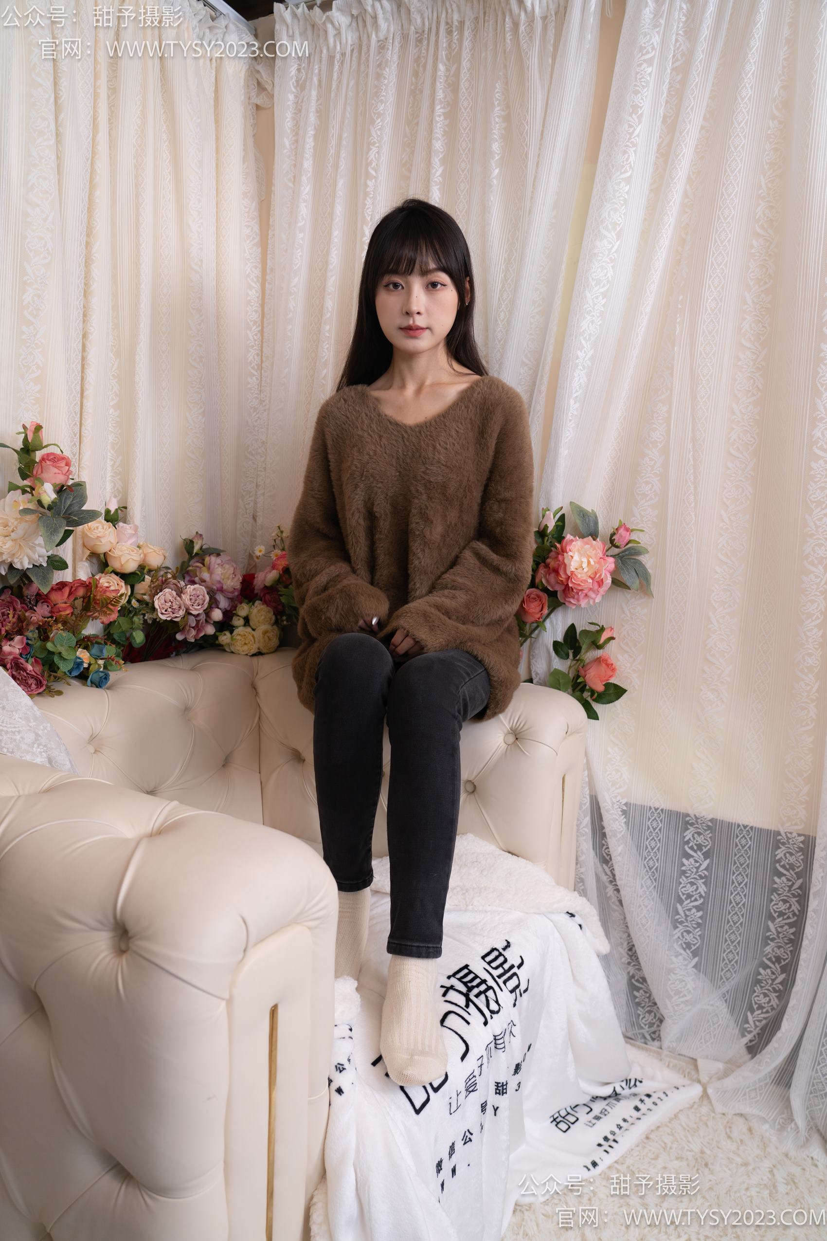 图片[77]-甜予摄影 NO.010 小离-靴子、白棉袜、裸足[131P] – 速更版-美库