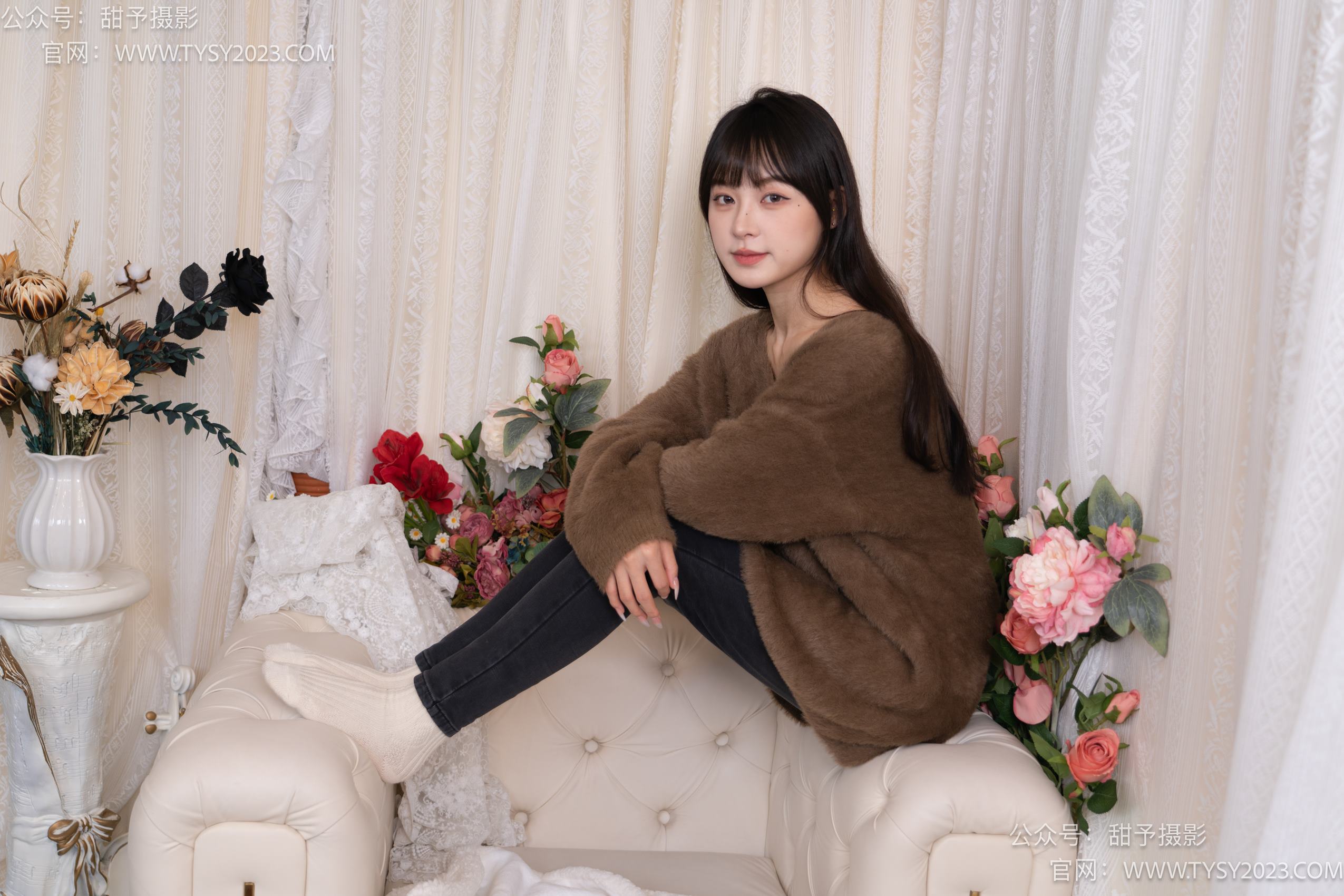 图片[95]-甜予摄影 NO.010 小离-靴子、白棉袜、裸足[131P] – 速更版-美库