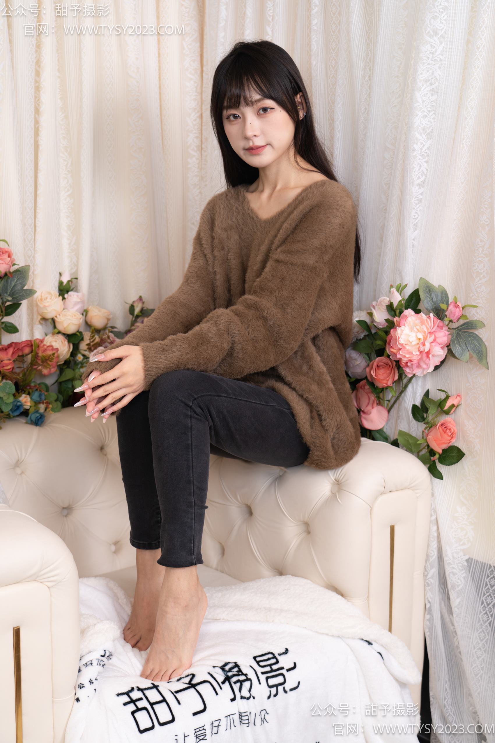 图片[98]-甜予摄影 NO.010 小离-靴子、白棉袜、裸足[131P] – 速更版-美库