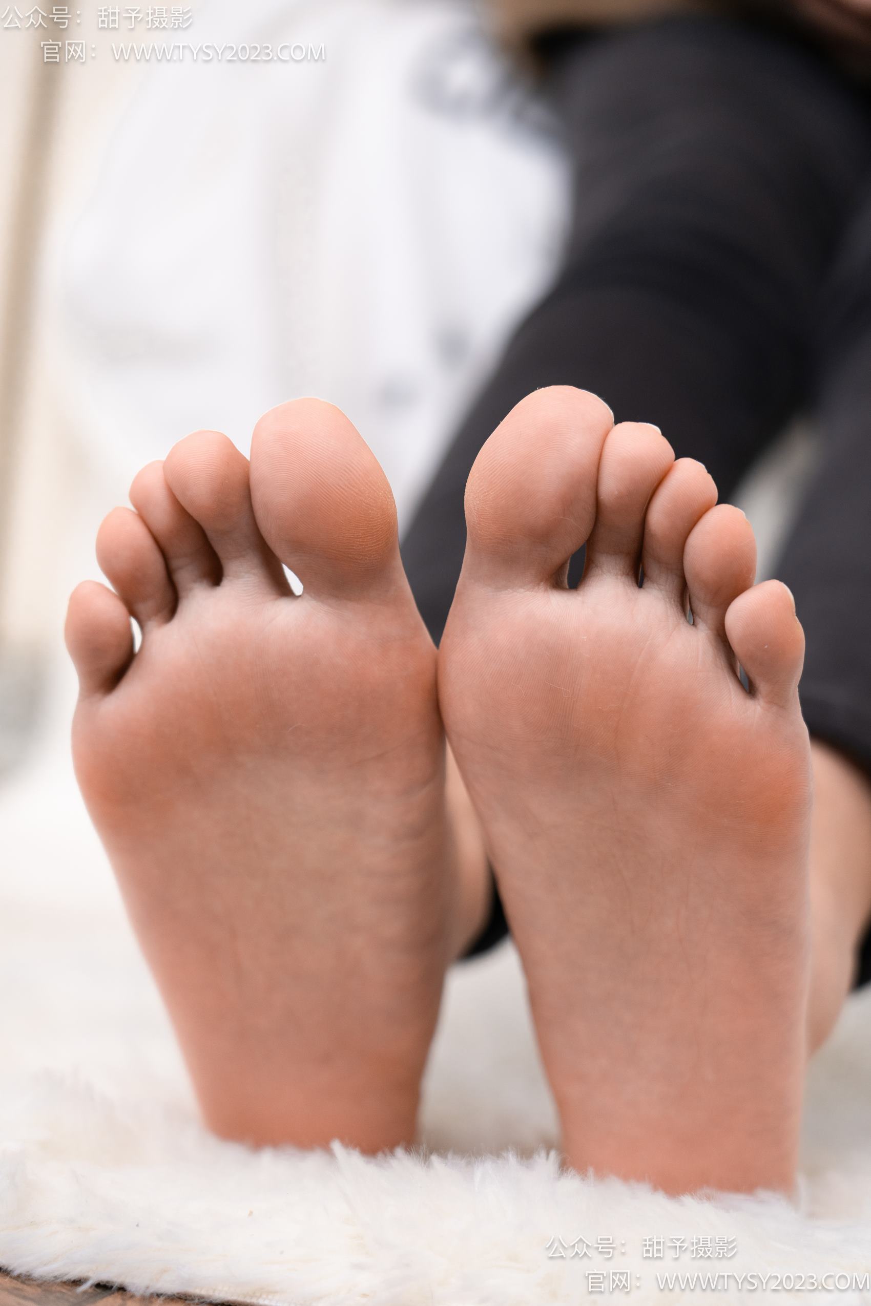 图片[116]-甜予摄影 NO.010 小离-靴子、白棉袜、裸足[131P] – 速更版-美库