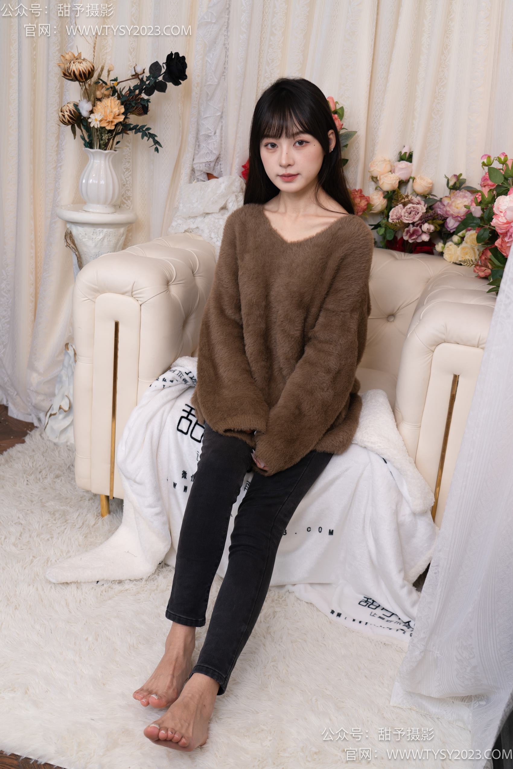 图片[126]-甜予摄影 NO.010 小离-靴子、白棉袜、裸足[131P] – 速更版-美库